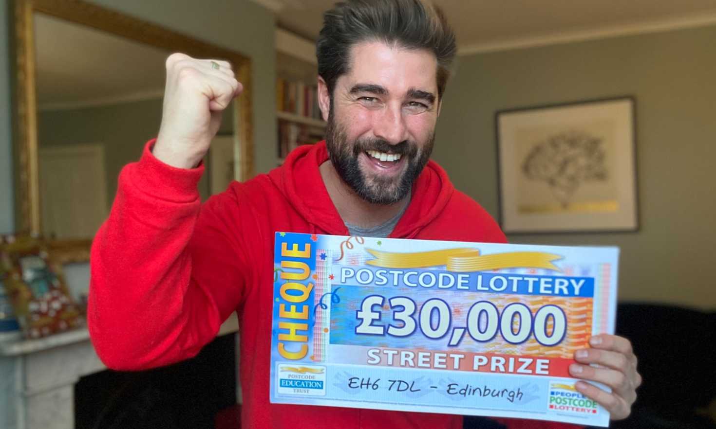 Today's £30,000 Street Prizes are heading to three lucky neighbours in Edinburgh