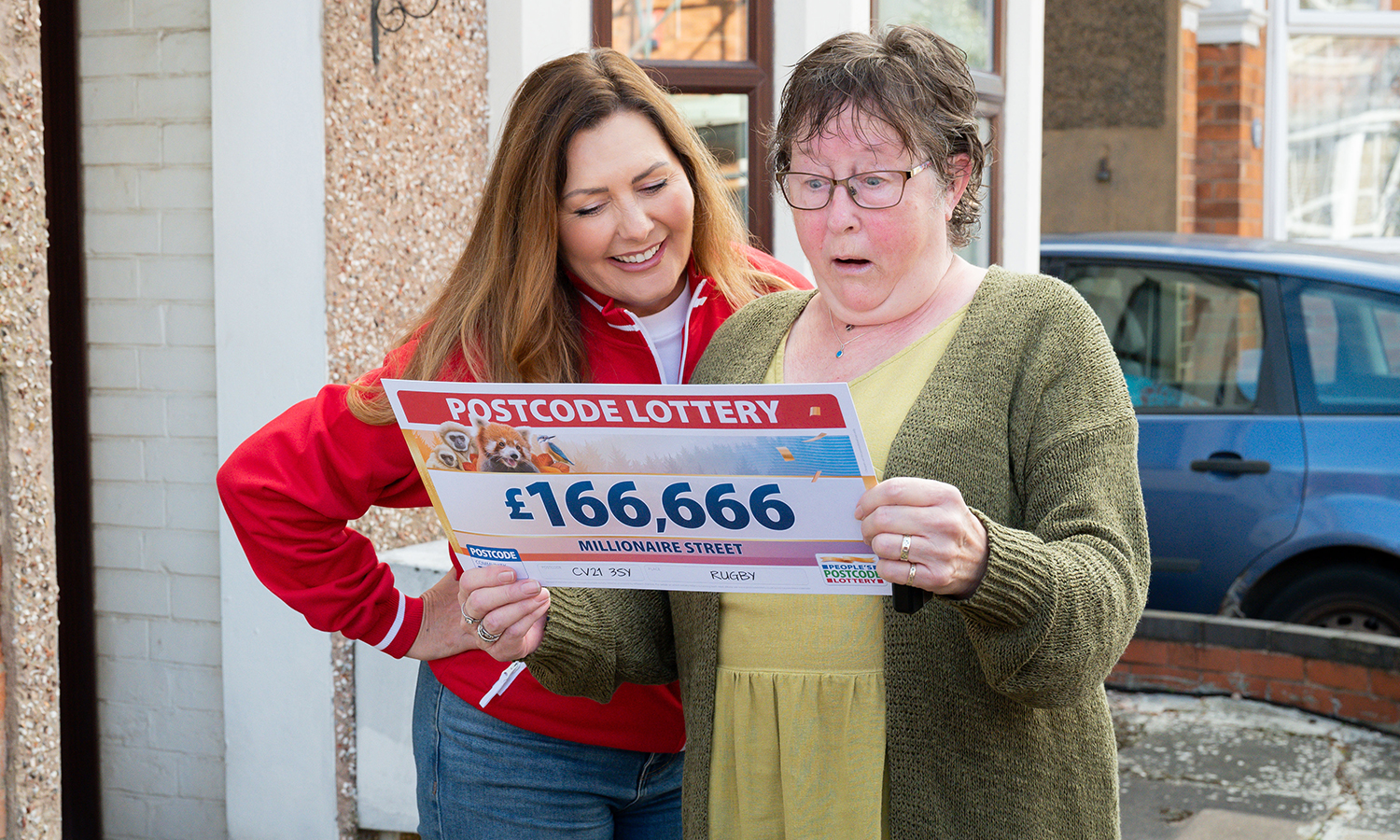 GILL THRILL: Great gran left shocked by size of cheque