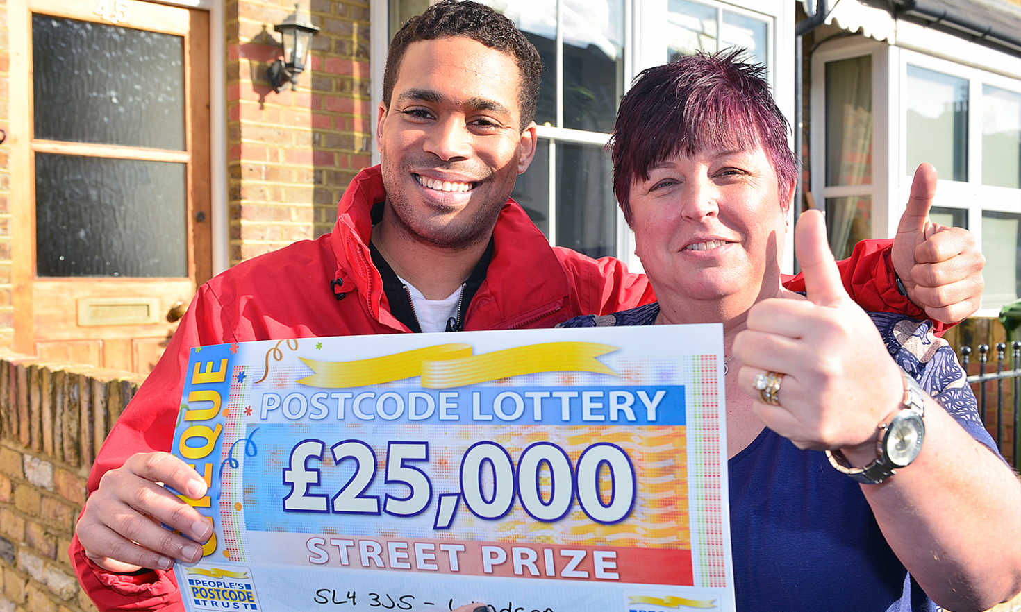 Windsor winner Michelle Howse with Street Prize presenter Danyl Johnson