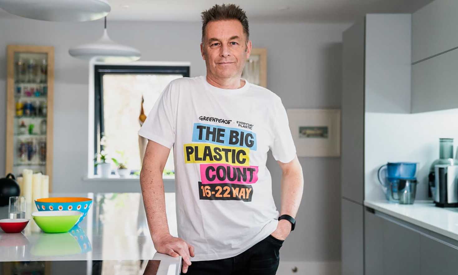 Chris Packham CBE, Wildlife Expert, TV Presenter, Author and Conservationist, joins "The Big Plastic Count" run by Greenpeace and Everyday Plastic. 