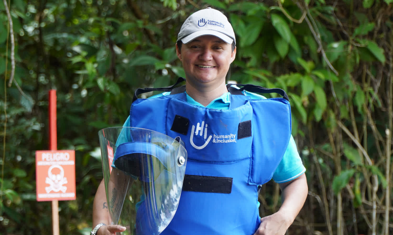 Humanity & Inclusion works to improve the lives of people with disabilities and the most vulnerable. It provides vital supplies, physical therapy, and emotional assistance to those affected by conflicts and natural disasters, aiding the injured and traumatised.