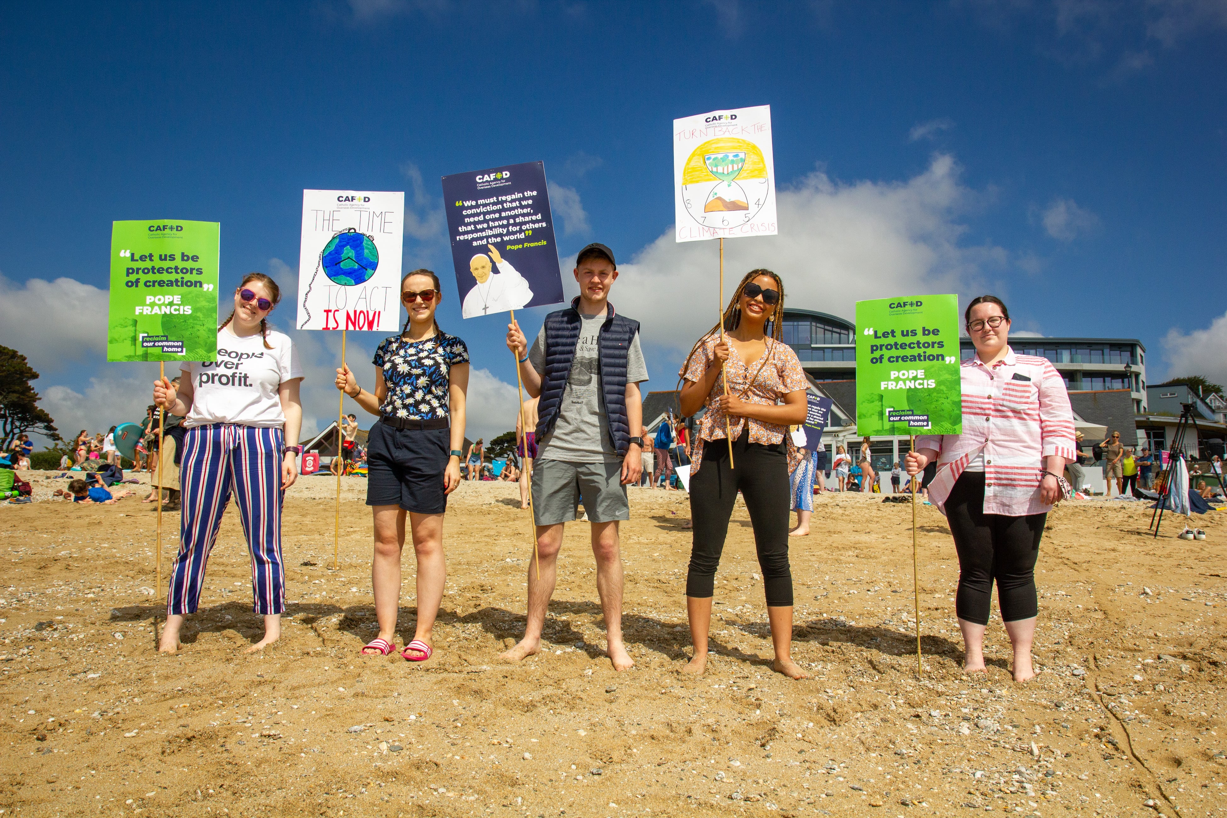 UK - Plymouth - Young CAFOD supporters in Cornwall for G7 2021