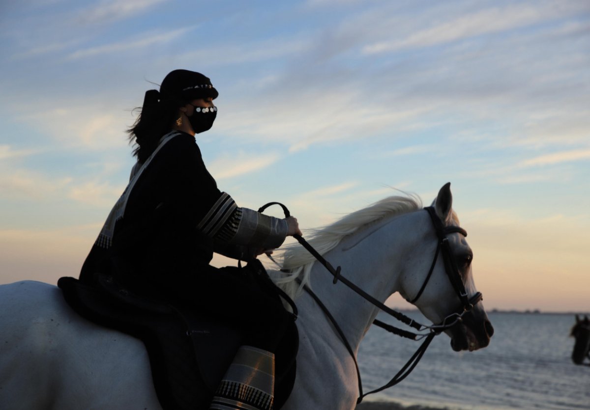 hijab horse riding
