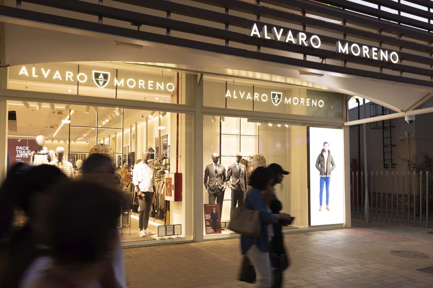 Alvaro moreno best sale outlet sevilla