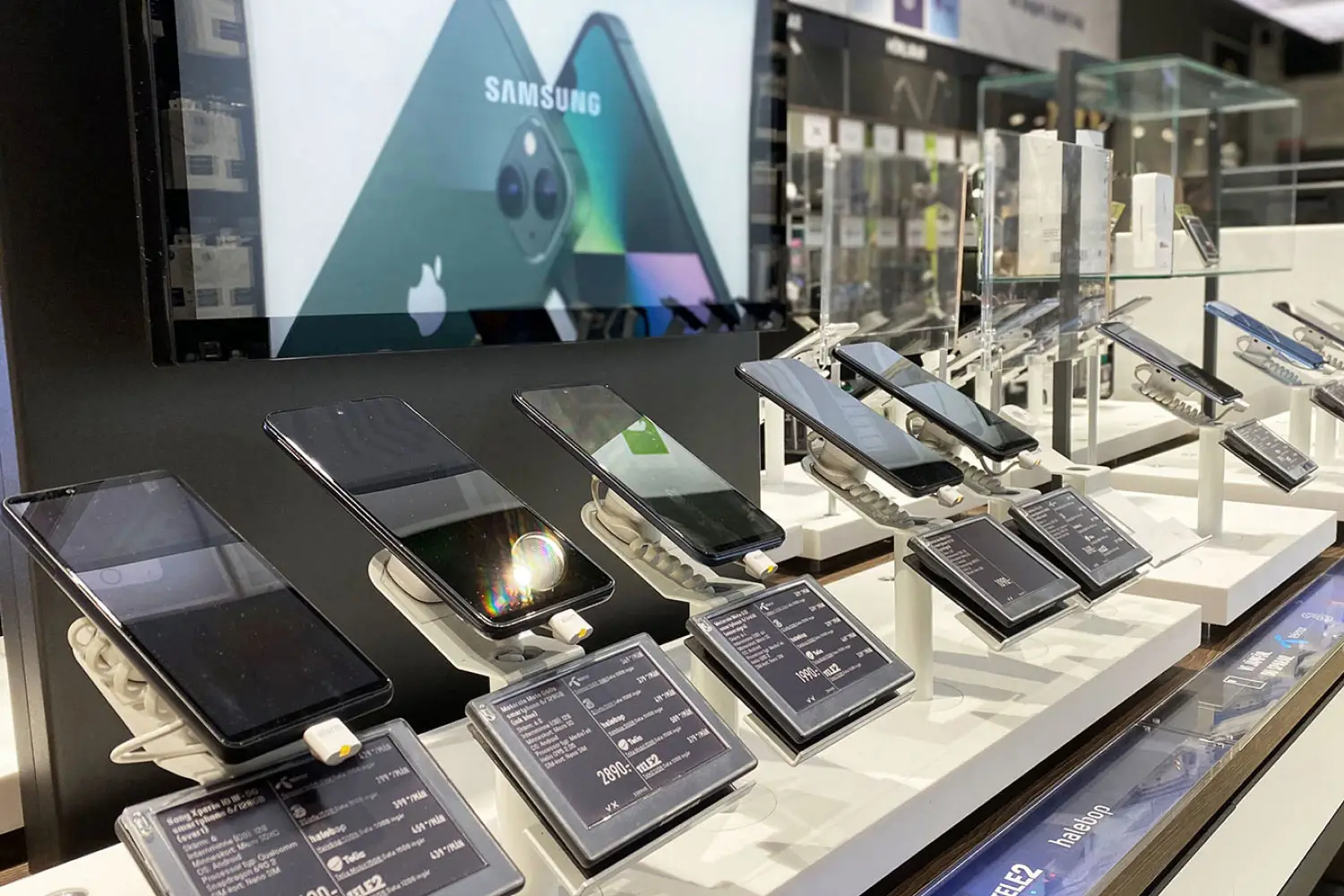 Elgiganten Phone House cover image