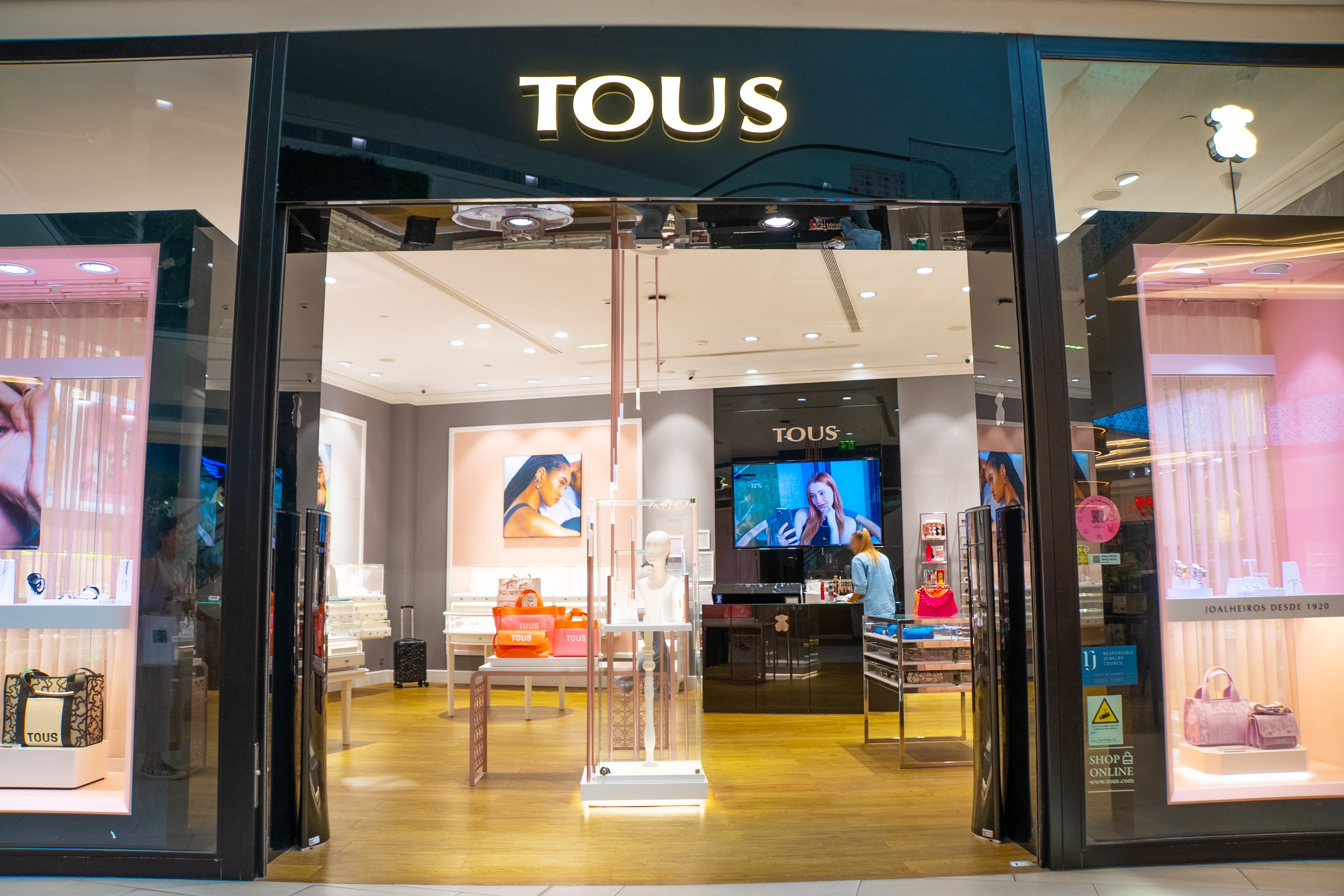 Tous shop discount