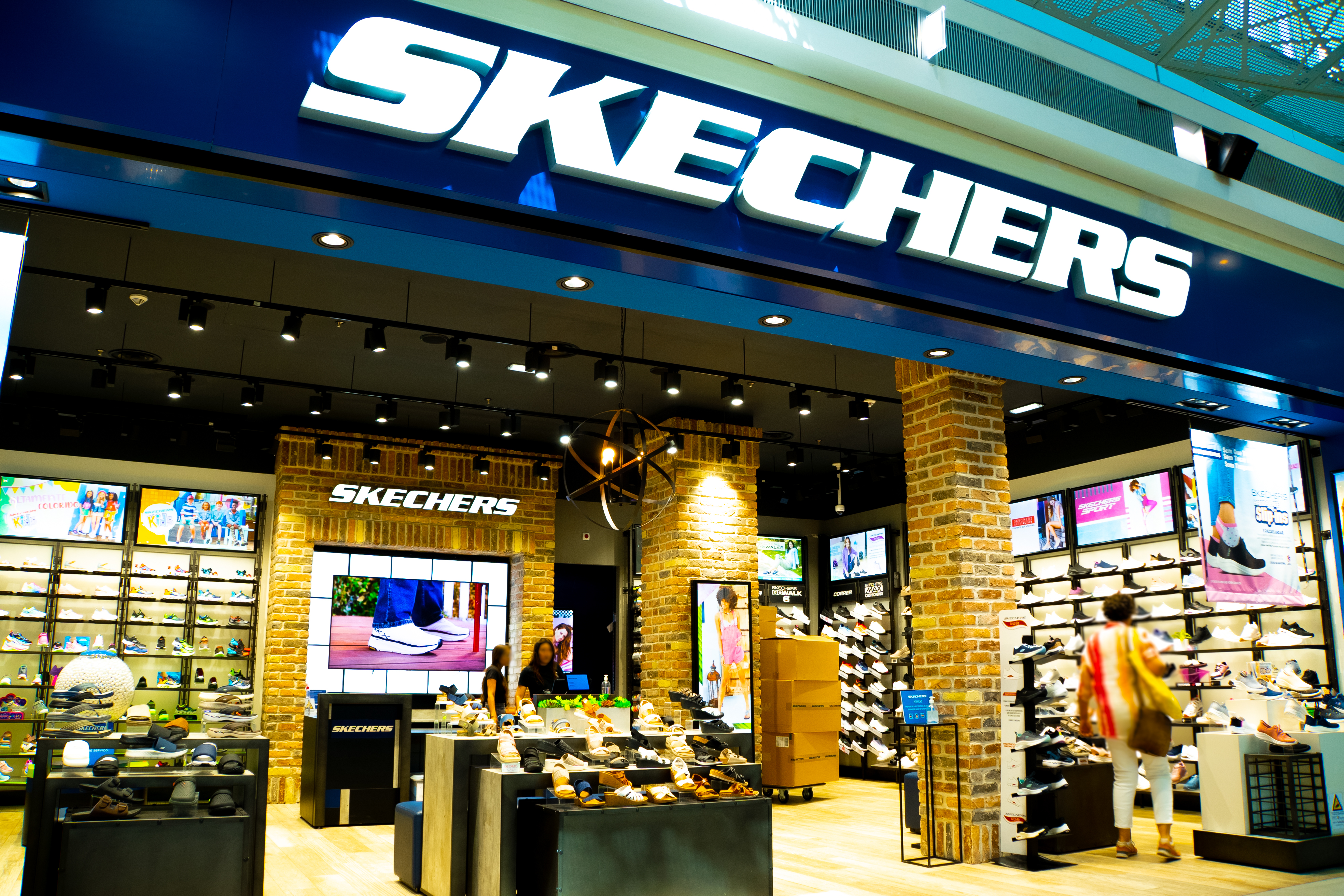 Skechers sales mar shopping