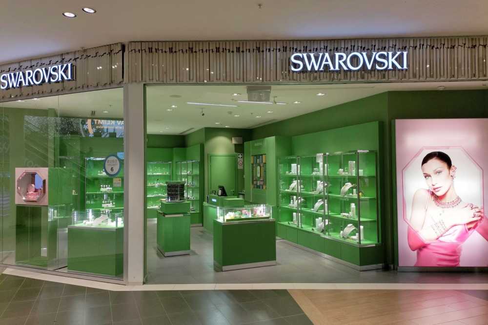 Tiare Shopping Swarovski store