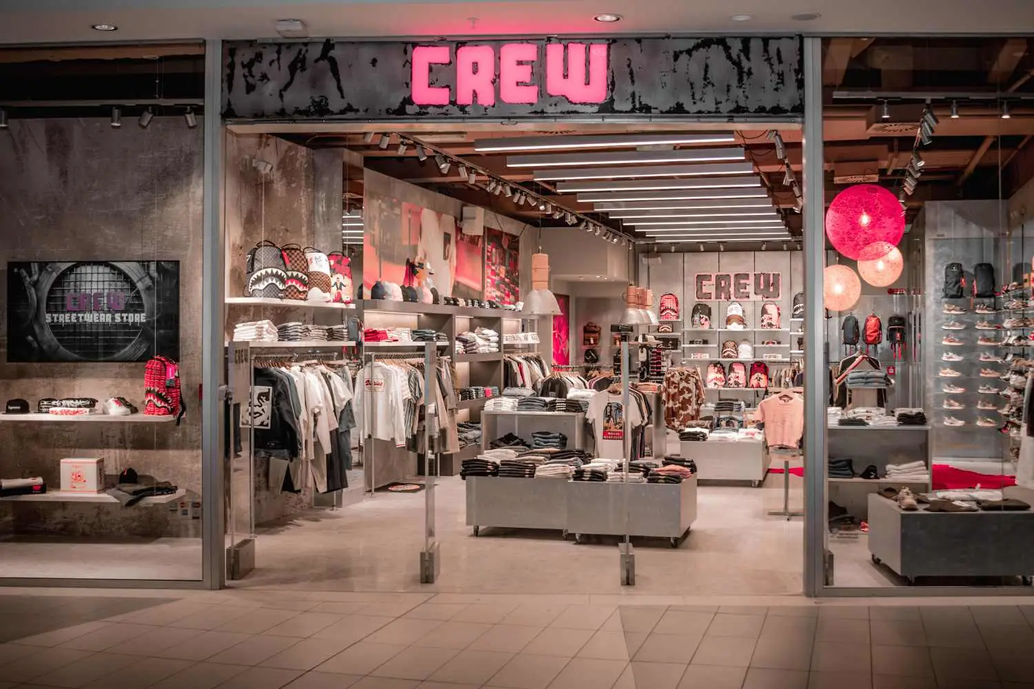 Tiare Shopping Shop Crew foto store 2