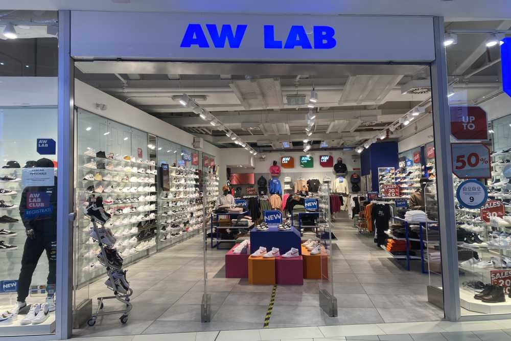 Il negozio Aw Lab del Tiare Shopping.