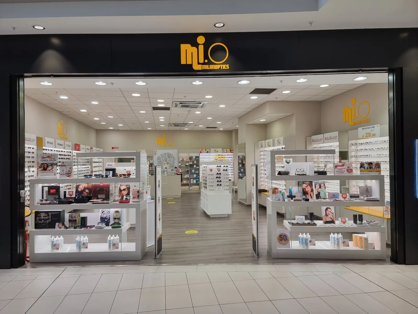 Tiare Shopping MilanOptics store