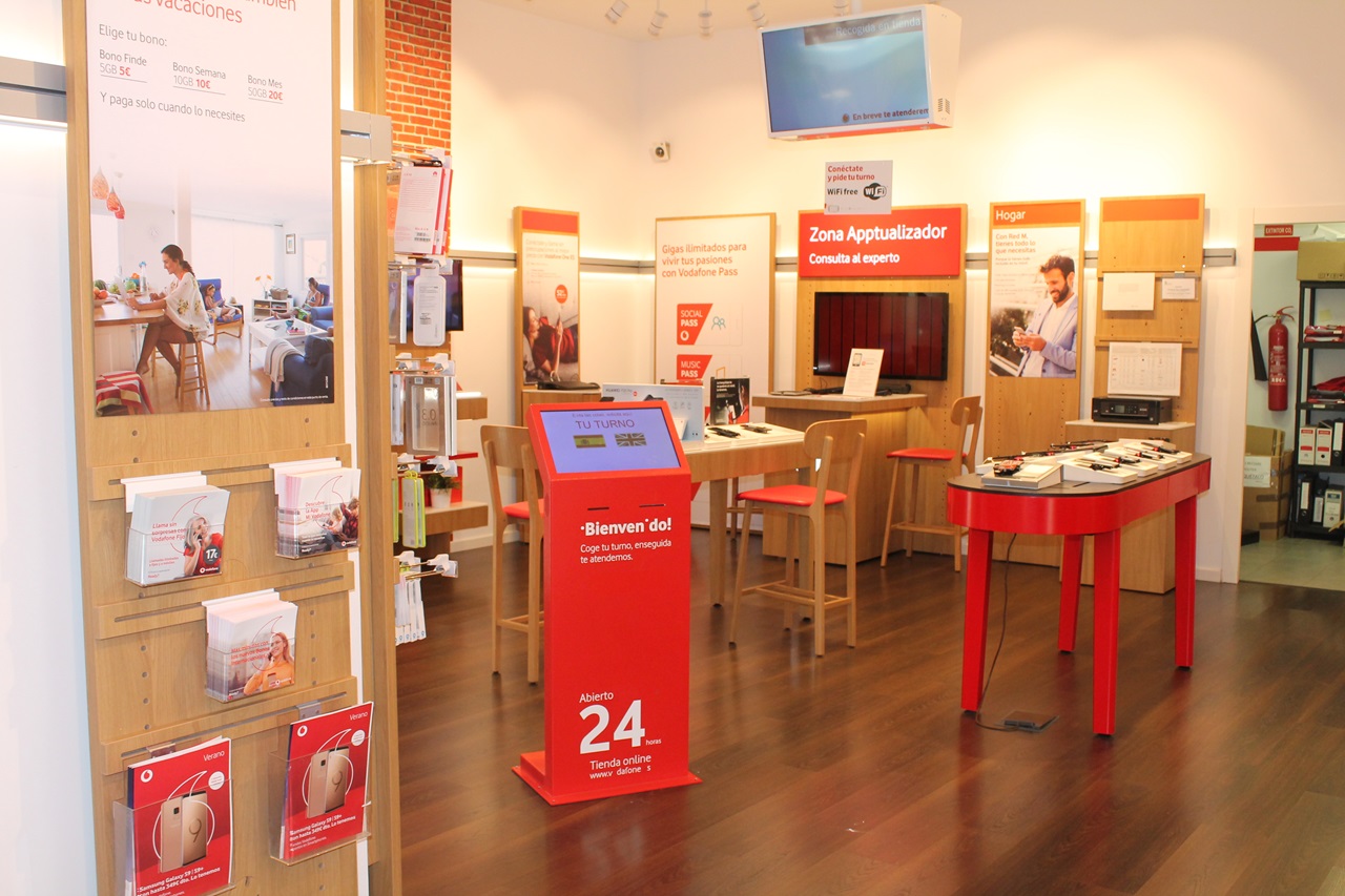Vodafone Store Elnòs Shopping