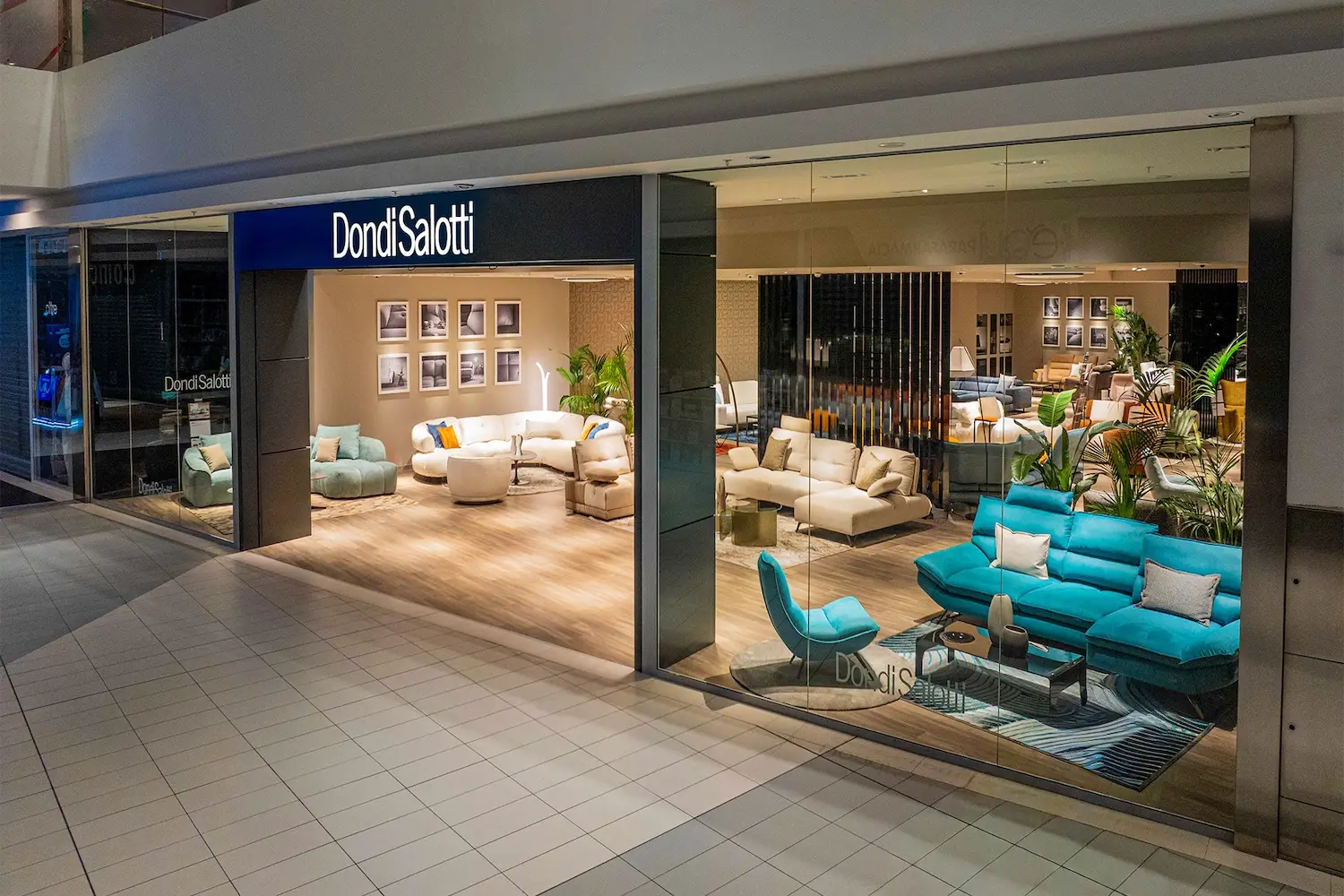 Tiare Shopping Shop Dondi Salotti foto 2