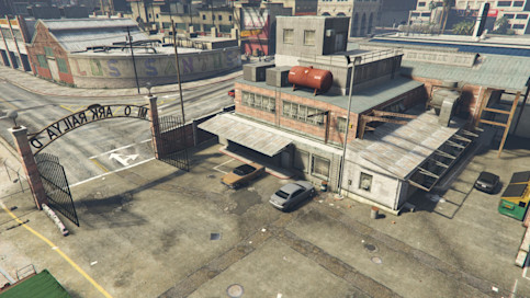 Derriere Lingerie Backlot - Medium Cargo Warehouse in GTA Online on the