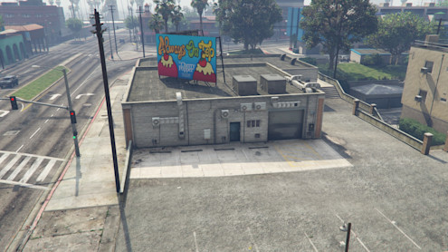 White Widow Garage - Small Cargo Warehouse in GTA Online on the GTA 5 ...