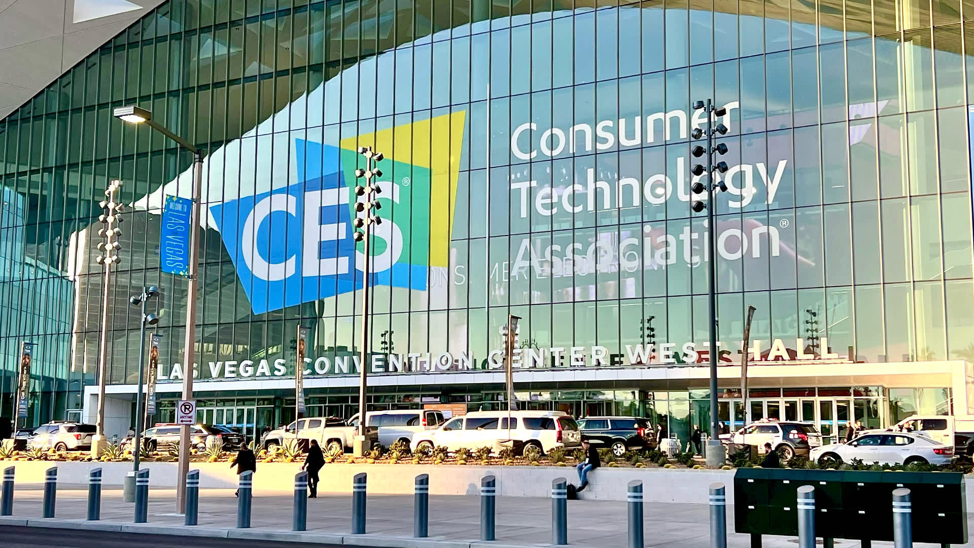 CES 2023 banner at the entrance of the Las Vegas Convention Center in Las Vegas, Nevada. Credit: Jason Tanz/Lyft