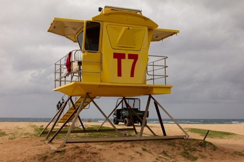 lifeguard-tower-maui