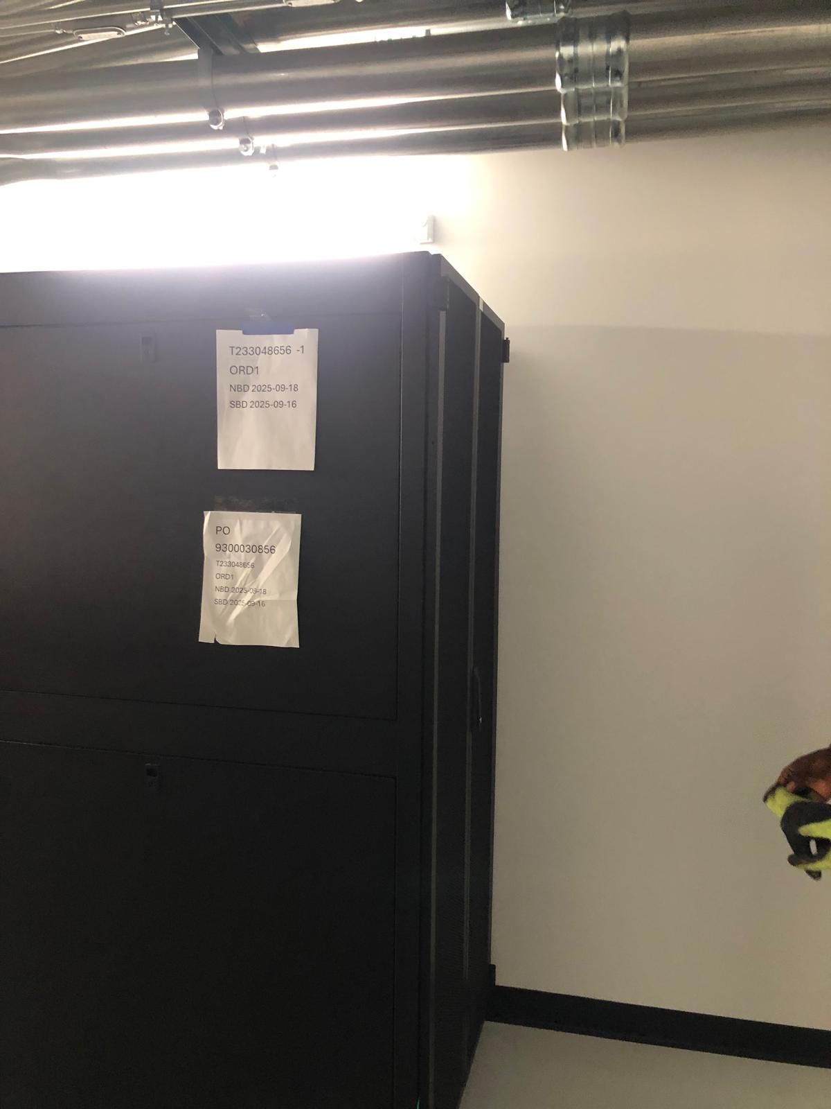 Server Rack Fiber Cabling