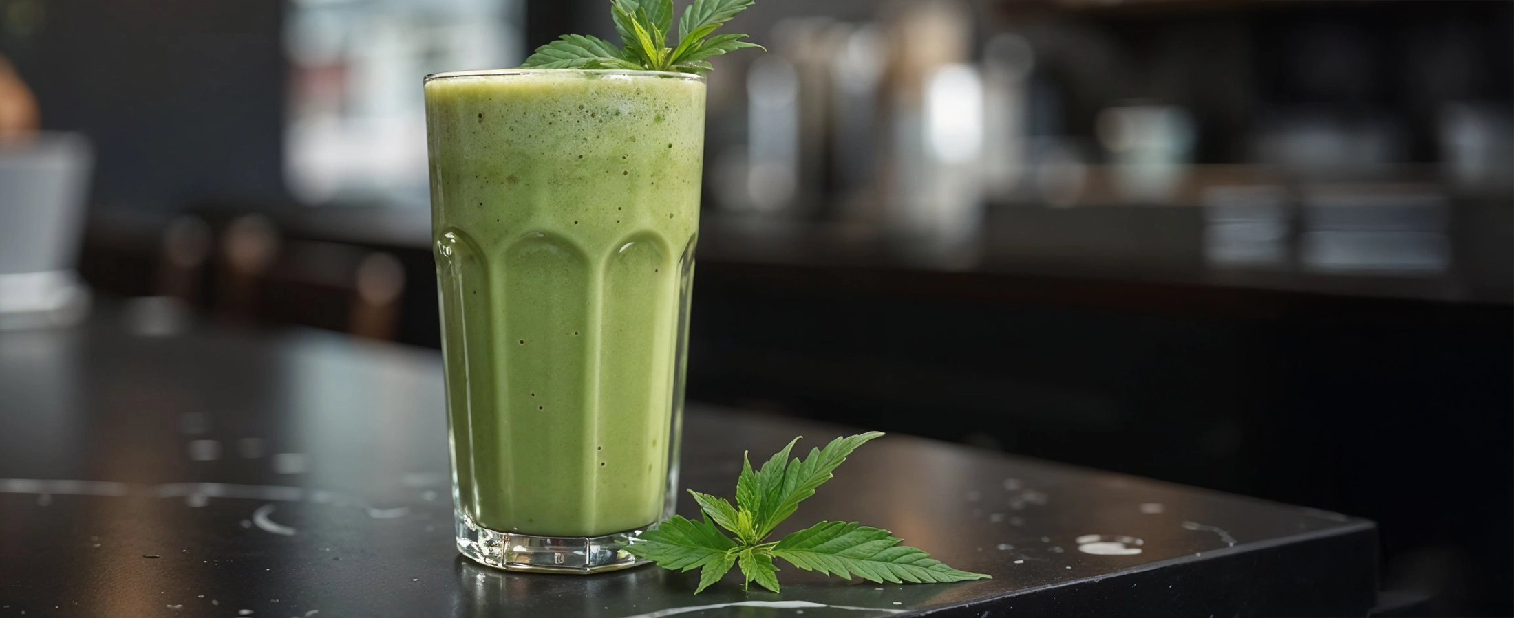 Cannabis Smoothie_C-07-HeroArticleDetail-Desktop_V001.webp