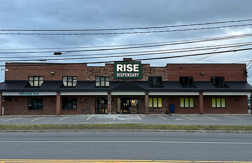 Find New York Marijuana Dispensaries - RISE Dispensaies East Syracuse Desk.webp
