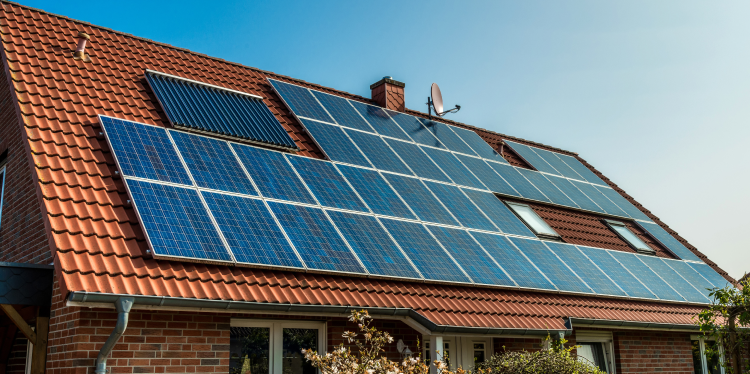 hero_mobile_solar_battery_loans.webp