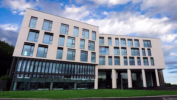 Merthyr Tydfil College: Student Registration and Cashless Payments