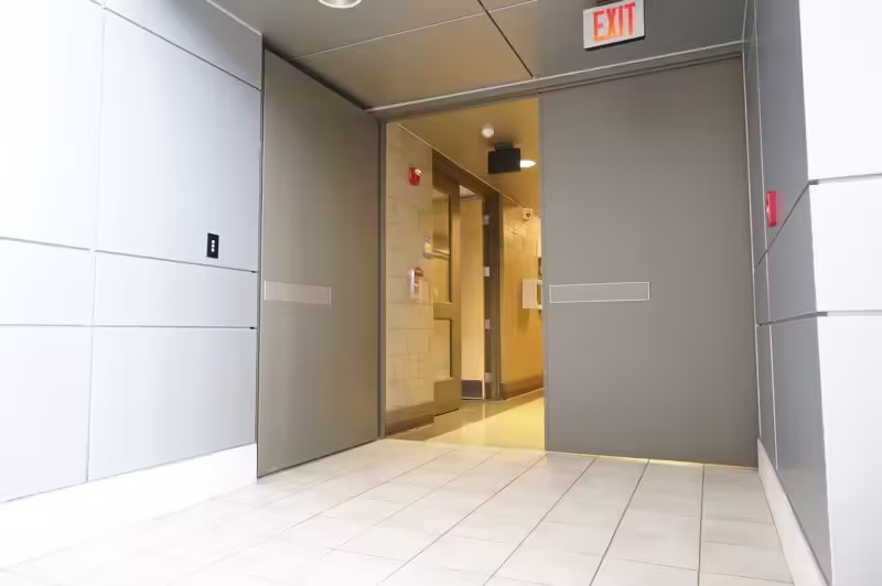 01-cross-corridor-area-separation-doors-totaldoor1-1