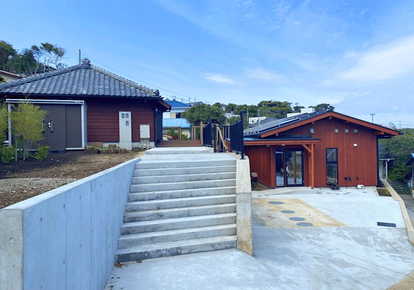 東京都利島村　屋内遊戯施設 「まごとえんがわ」2