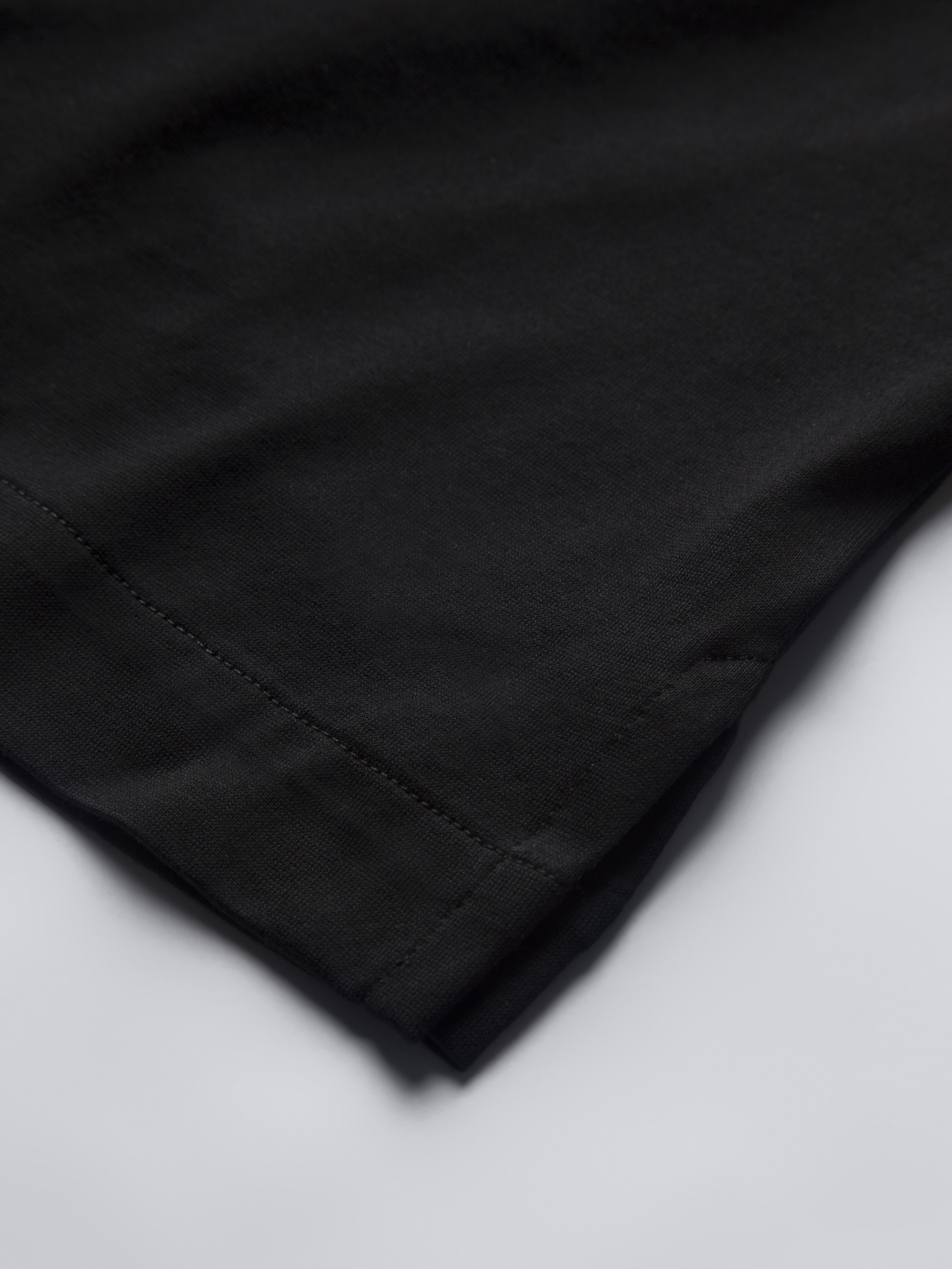 Tシャツ・カットソー Brioni Brioni Long Sleeves Zip Polo (UMS10L OZK82 4700) Black cotton zip polo