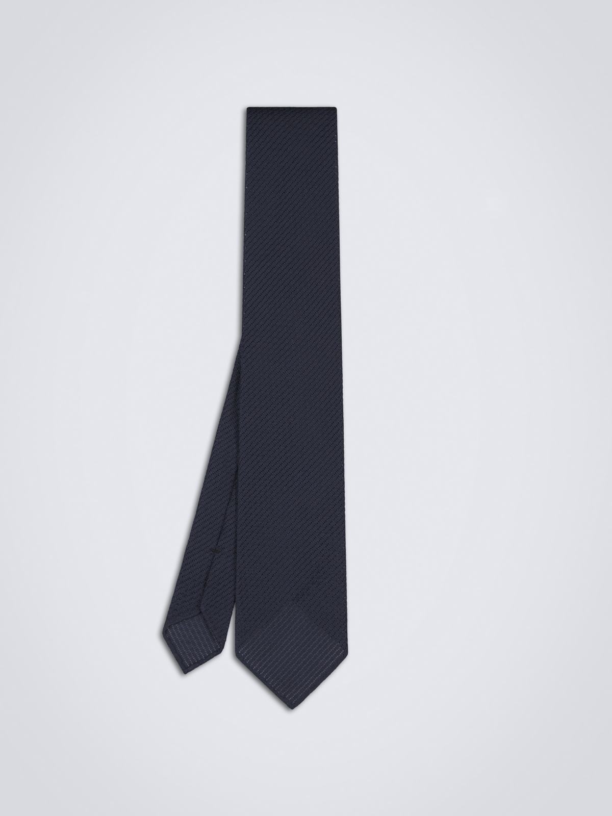 Midnight blue silk and linen gauze tie | Brioni® US Official Store