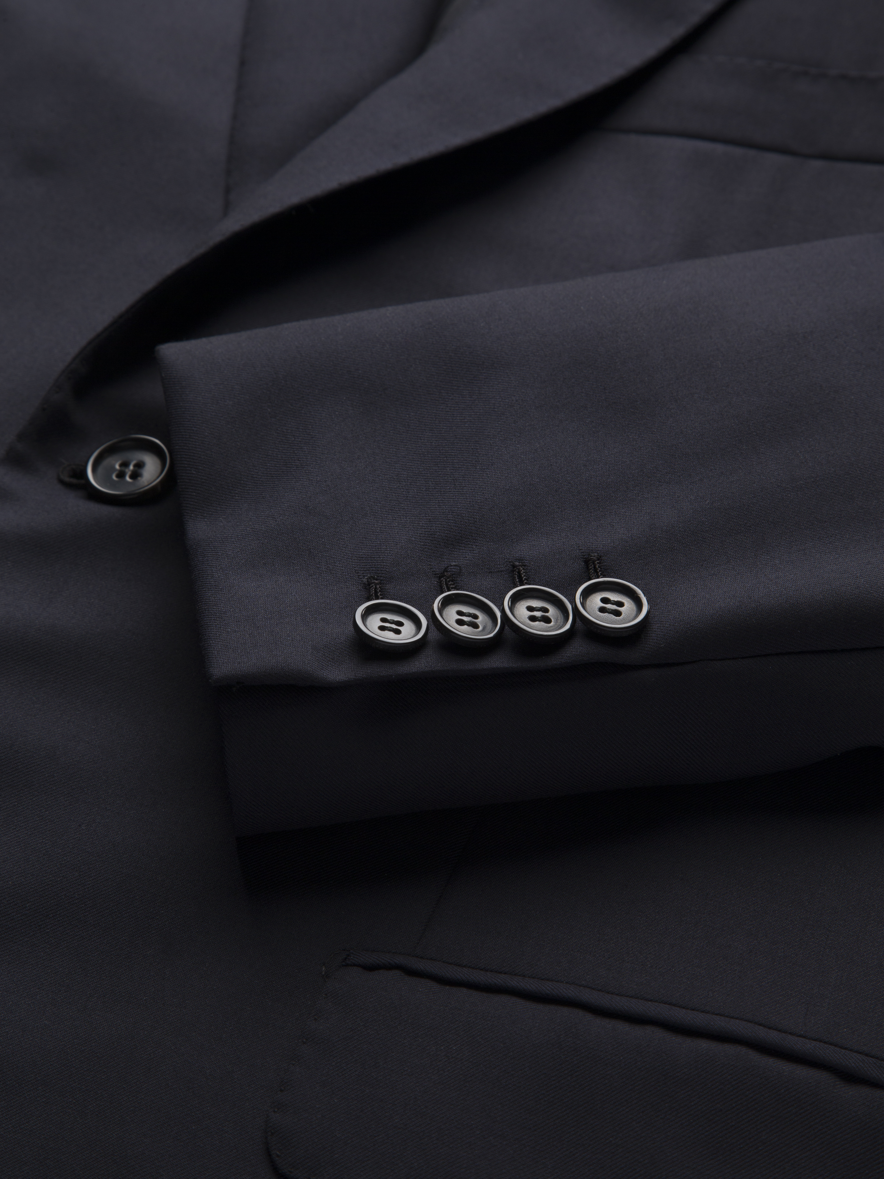 【極美品】Brioni ウールギャバジン　フラットフロント　トラウザーズ 極美品】Brioni ウールギャバジン フラットフロント トラウザー
