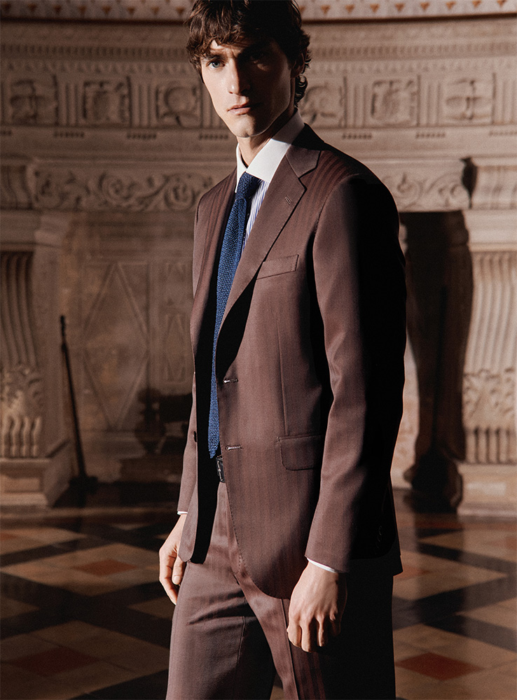 【美品】ブリオーニ　Brioni ボルドー ブラック　幾何学模様　ハンドメイド Brioni | Official Website