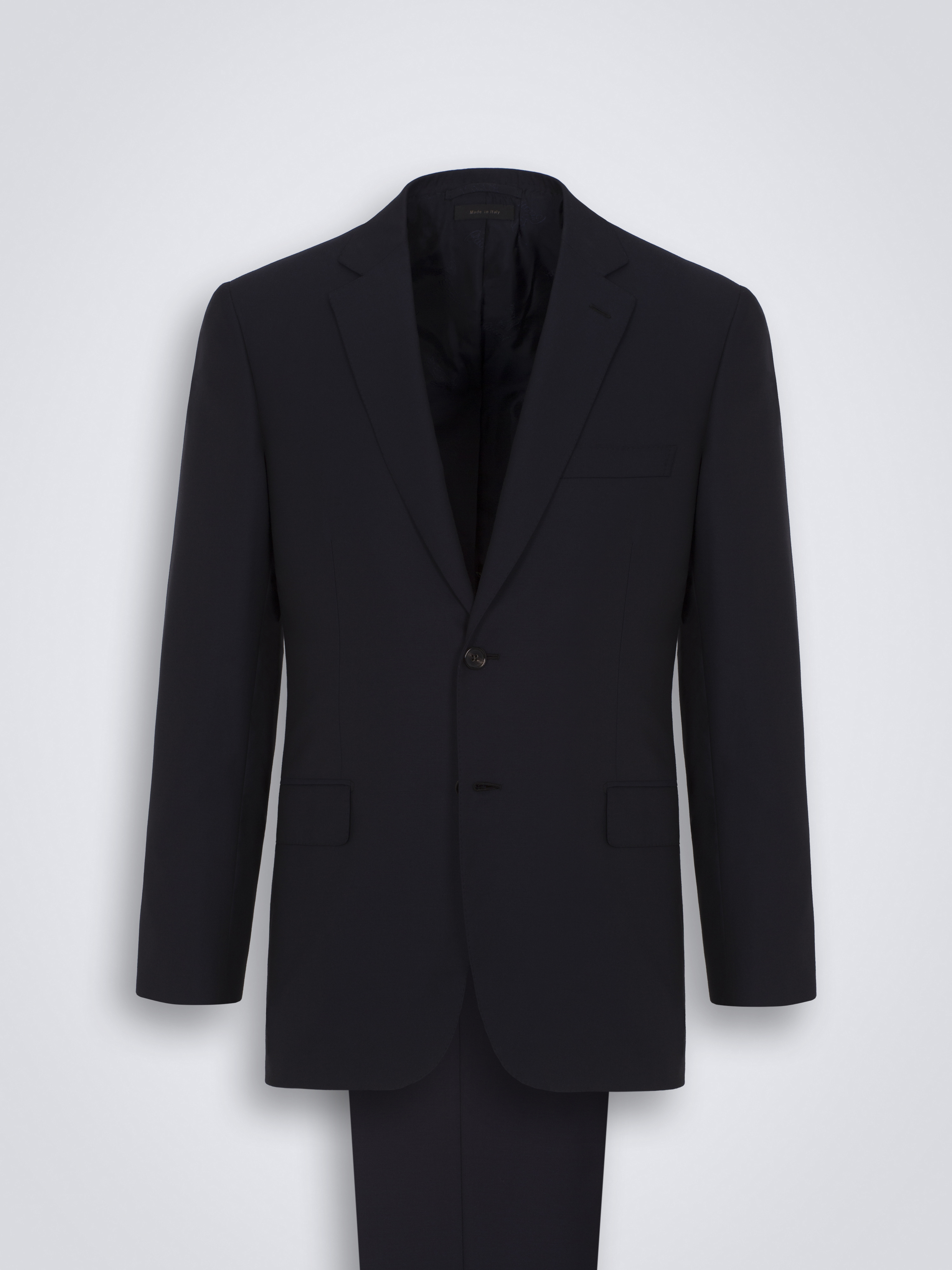 BRIONI スーツ　冠婚葬祭？なんでも御座れ　極上の万能スーツ　¥45万程 Yahoo!オークション - 96 2万【brioni ブリオーニ 新品】定番の最上級