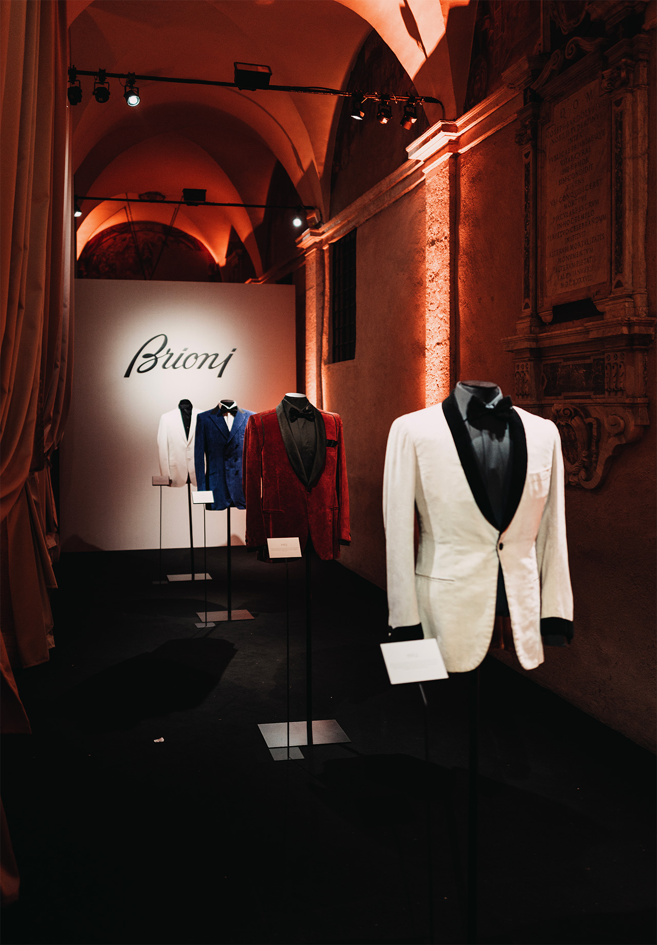 Eau de Parfum Éclat | ブリオーニ® 日本 公式ストア