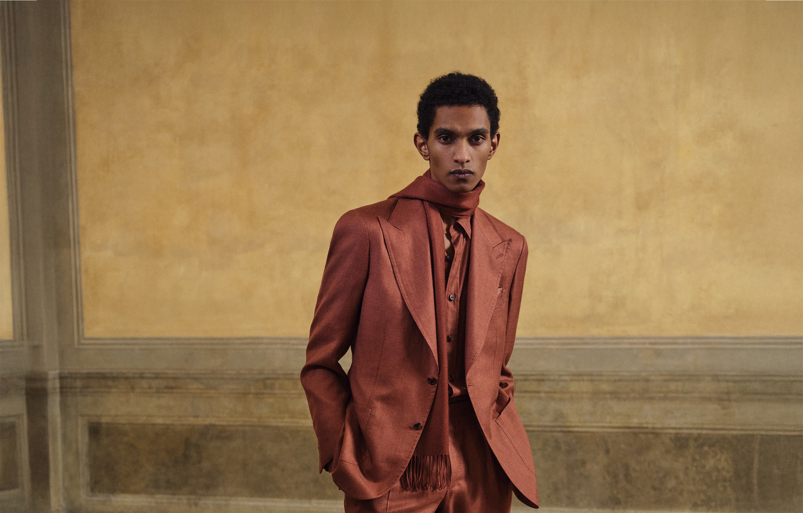 Brioni ソリッドタイ ネイビー無地 サテンシルク フォーマル シルクサテン ソリッドタイ 100198038