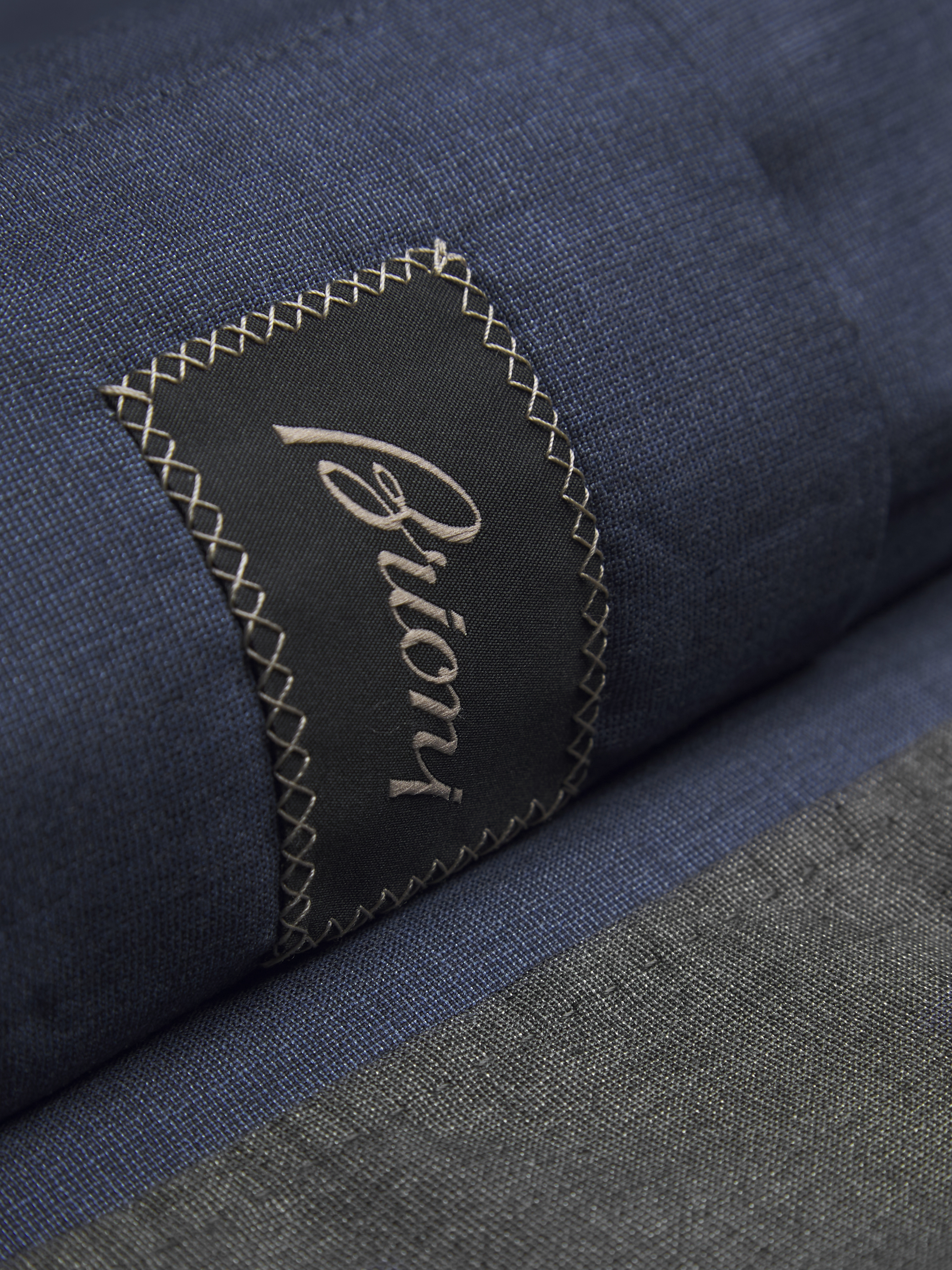 Grey wool and silk double-splittable Leggera jacket