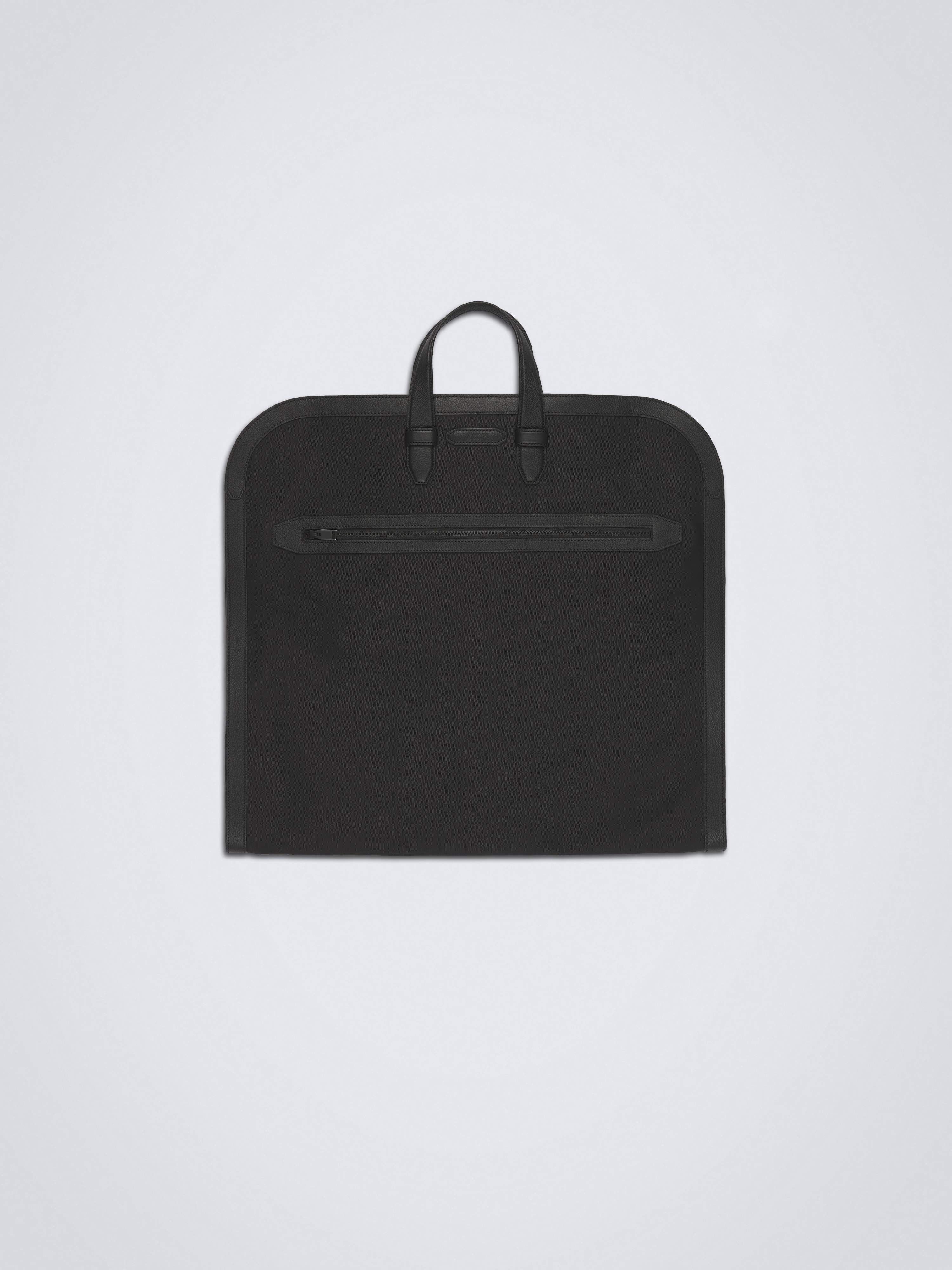 MONTBLANC  ガーメントケース　バッグ　オールレザー エクストリーム 3.0 カードホルダー カードポケット8つ ジップ式