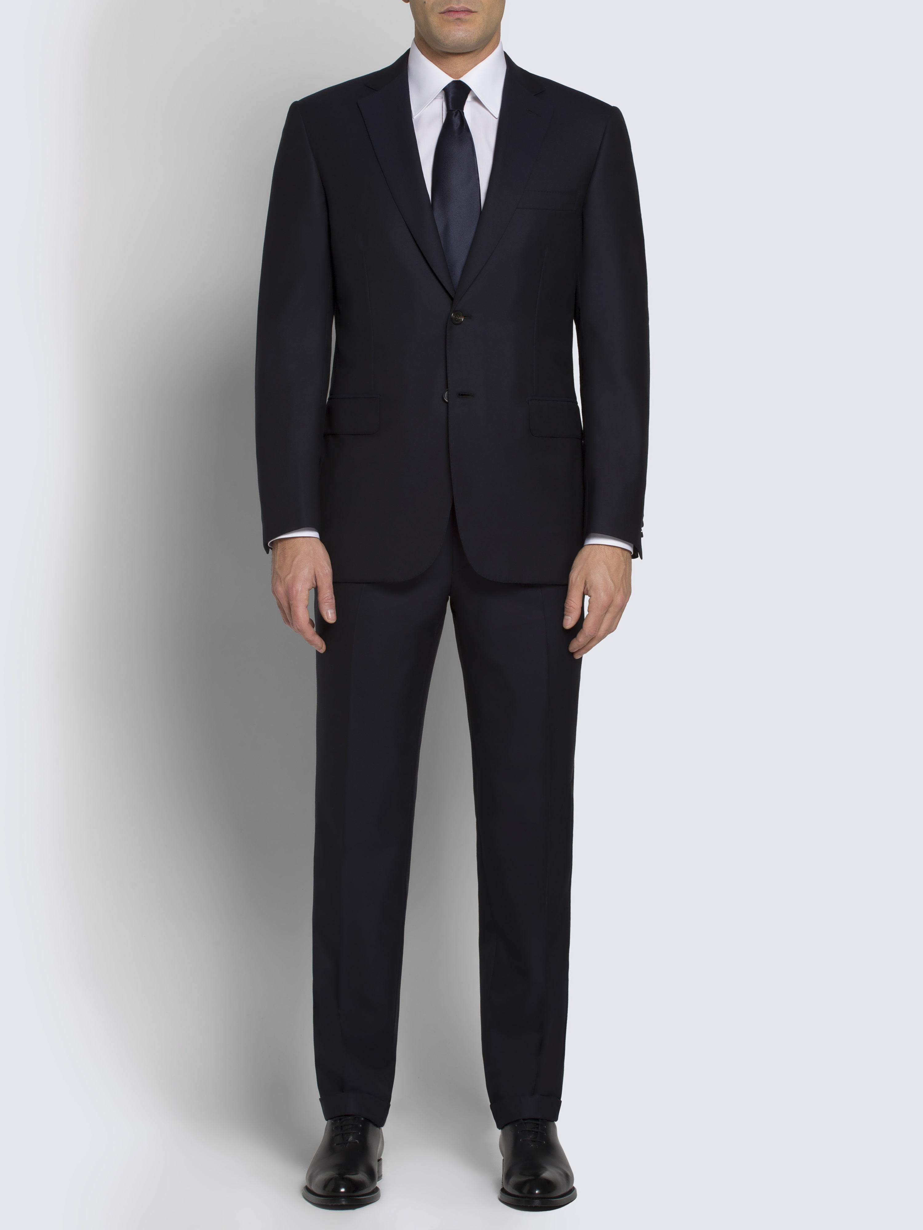 Essential midnight blue Super 160's wool gabardine Brunico suit