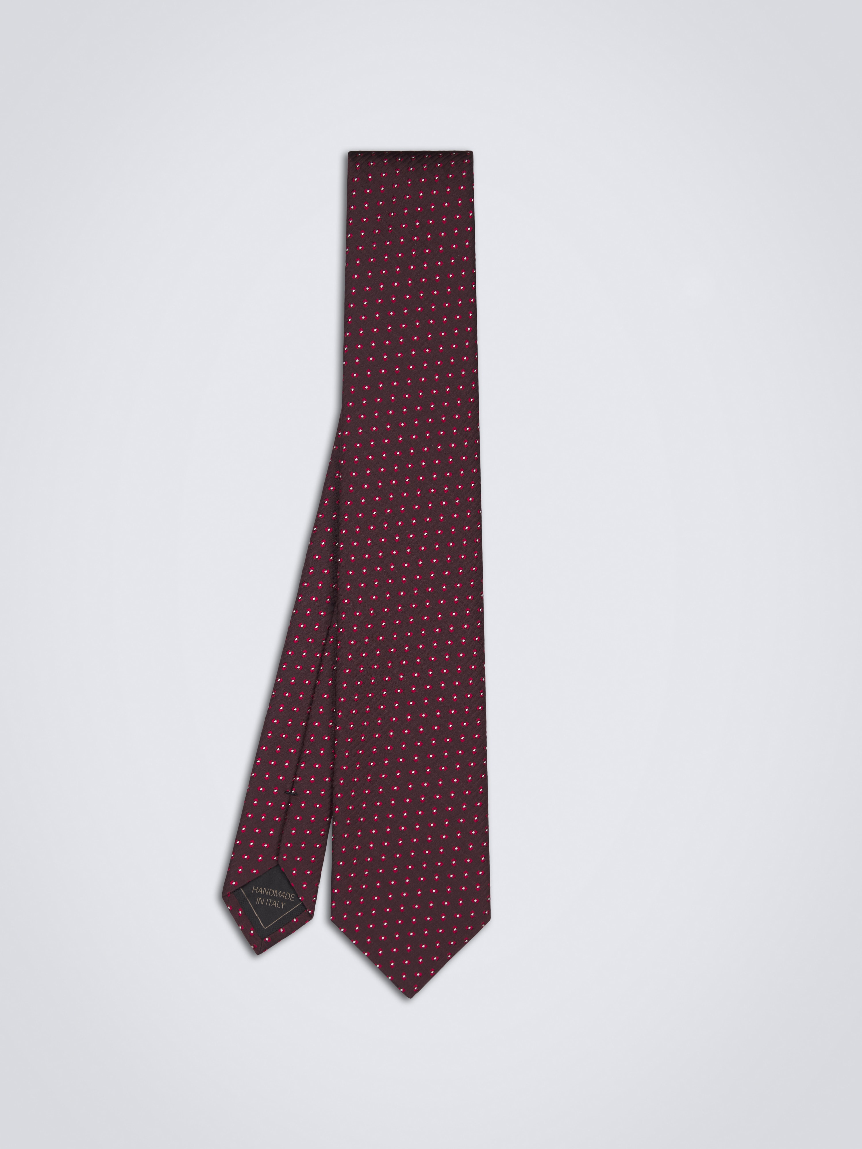 ネクタイ＆ポケットチーフ | ブリオーニ® 日本 公式ストア