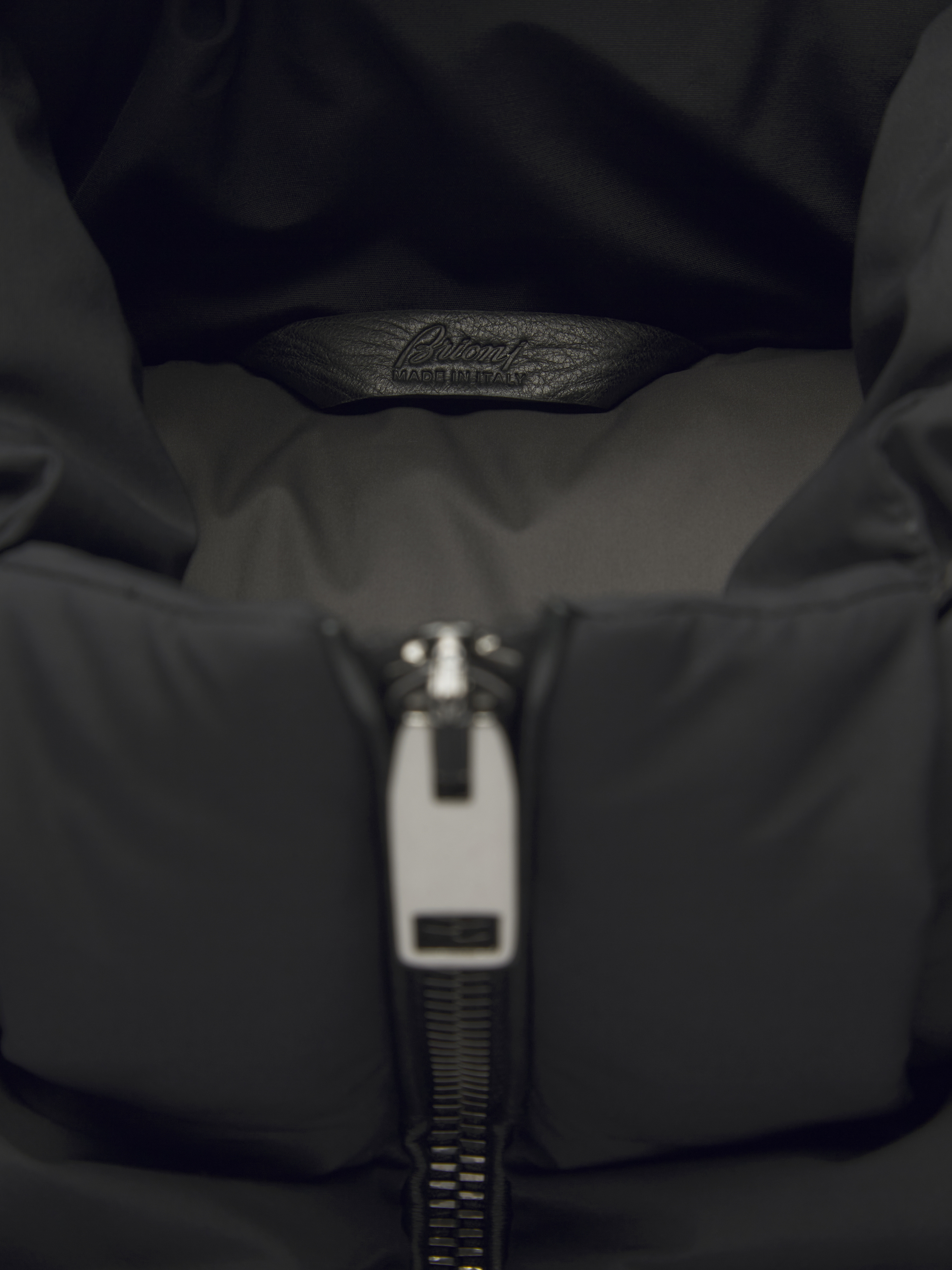 大特価 イラスト and quilted Black padded wool technical in vest メンズウェア