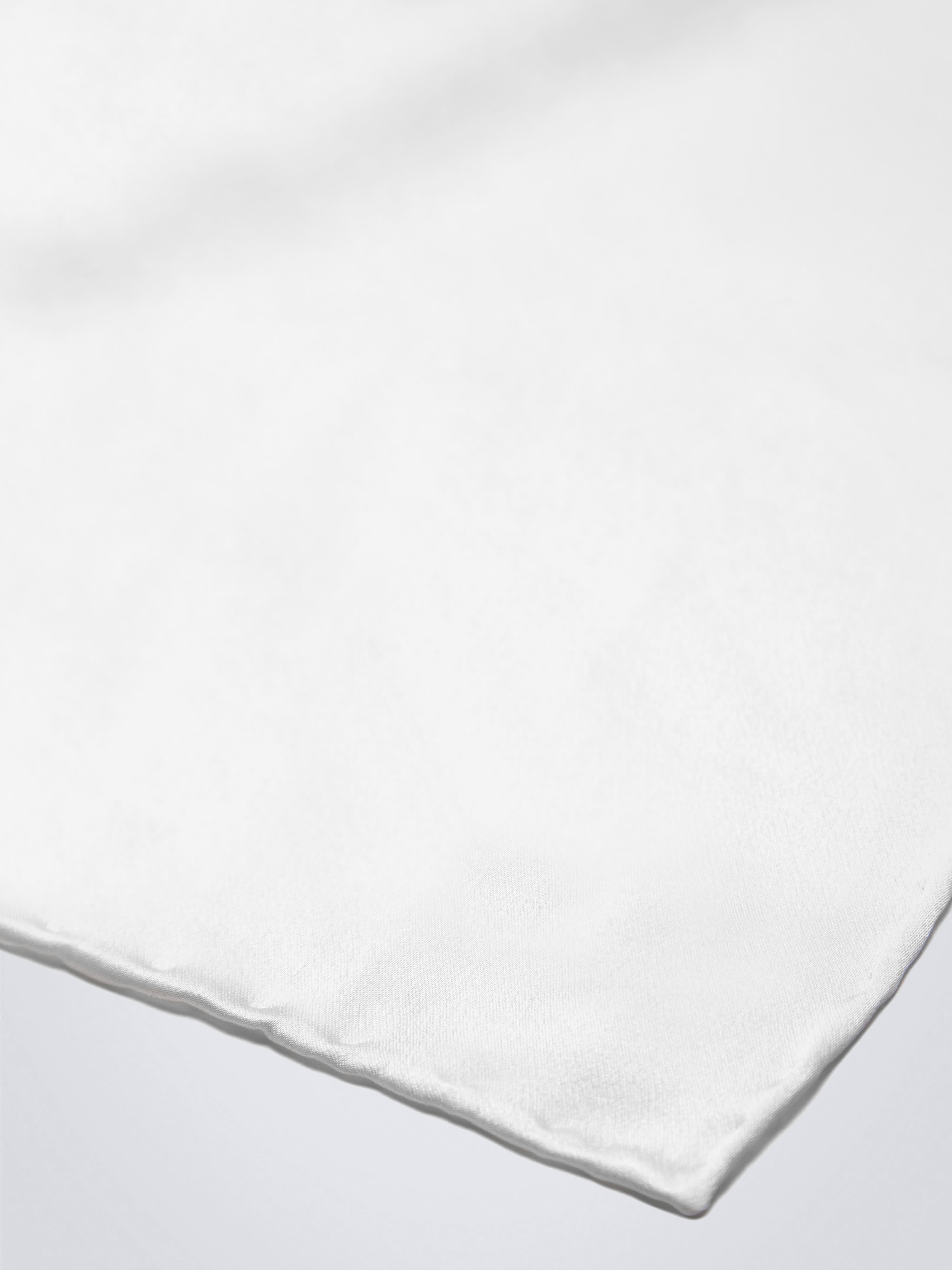 White pocket square | Brioni® US Official Store