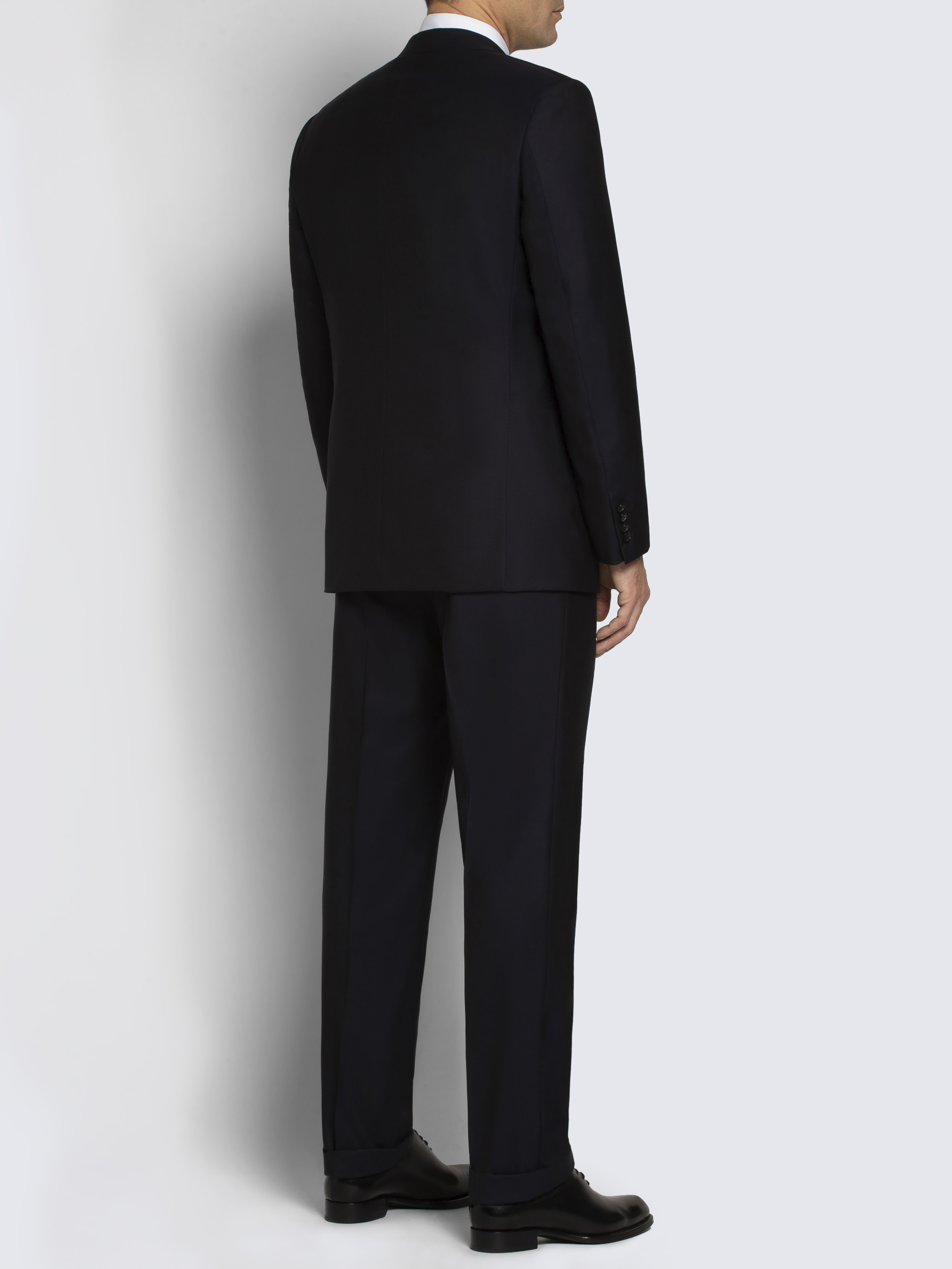 Essential midnight blue Super 160's wool gabardine Brunico suit