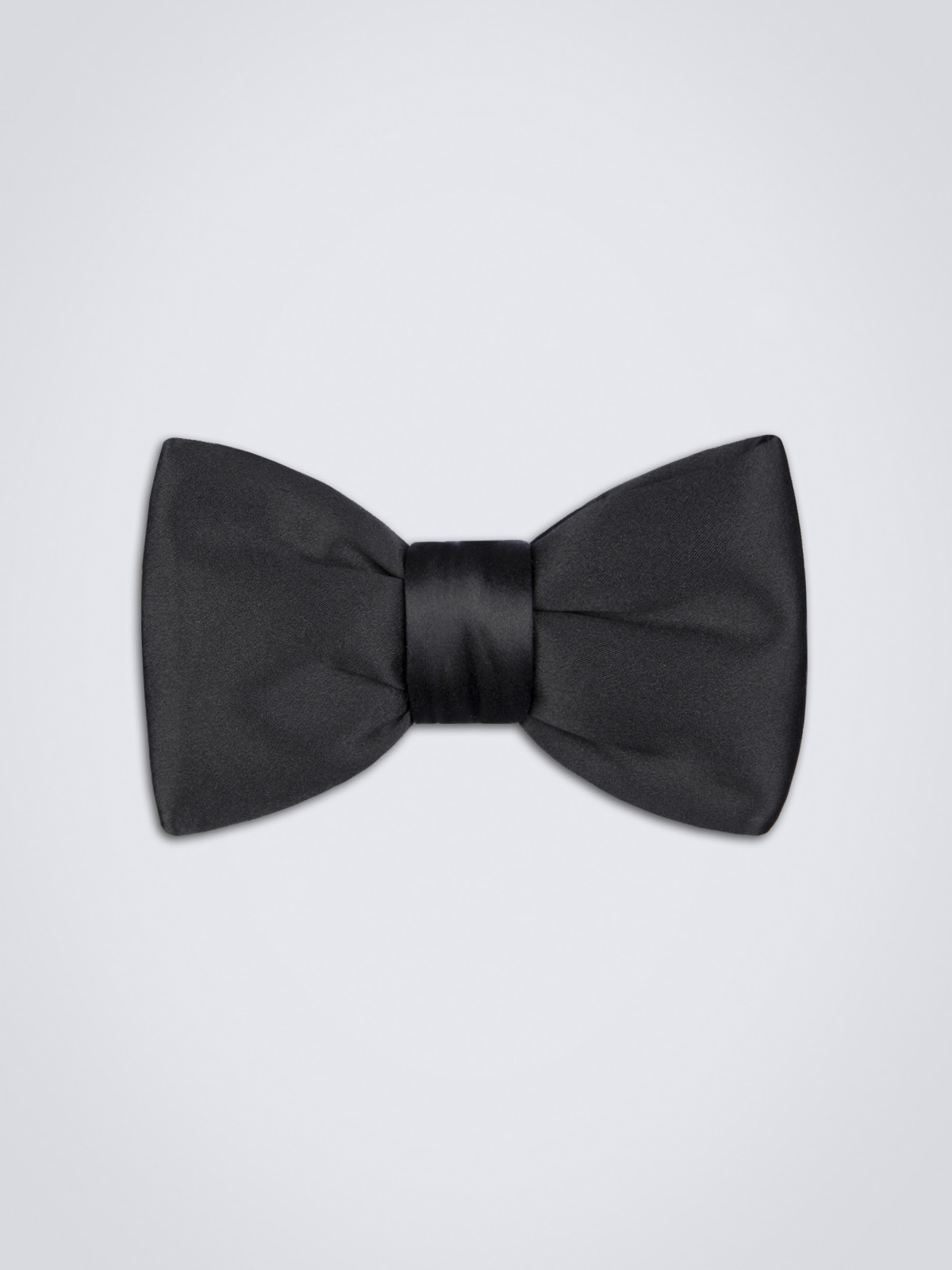 Essential black silk bow tie | Brioni® US Official Store