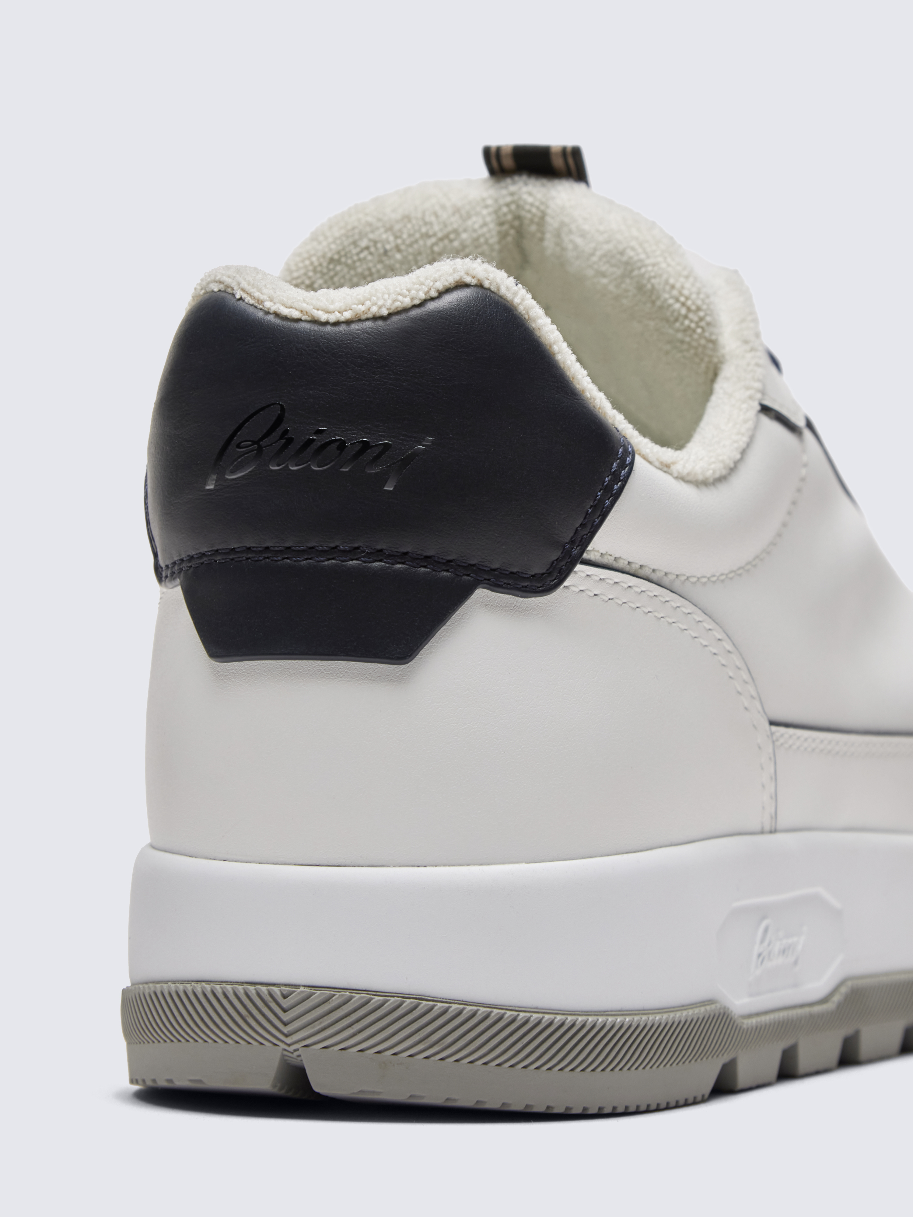 スニーカー BRIONI Men Sneakers QHLW0LPA701 9090 White Brioni - Classic White Suede Sneaker | Mitchell Stores