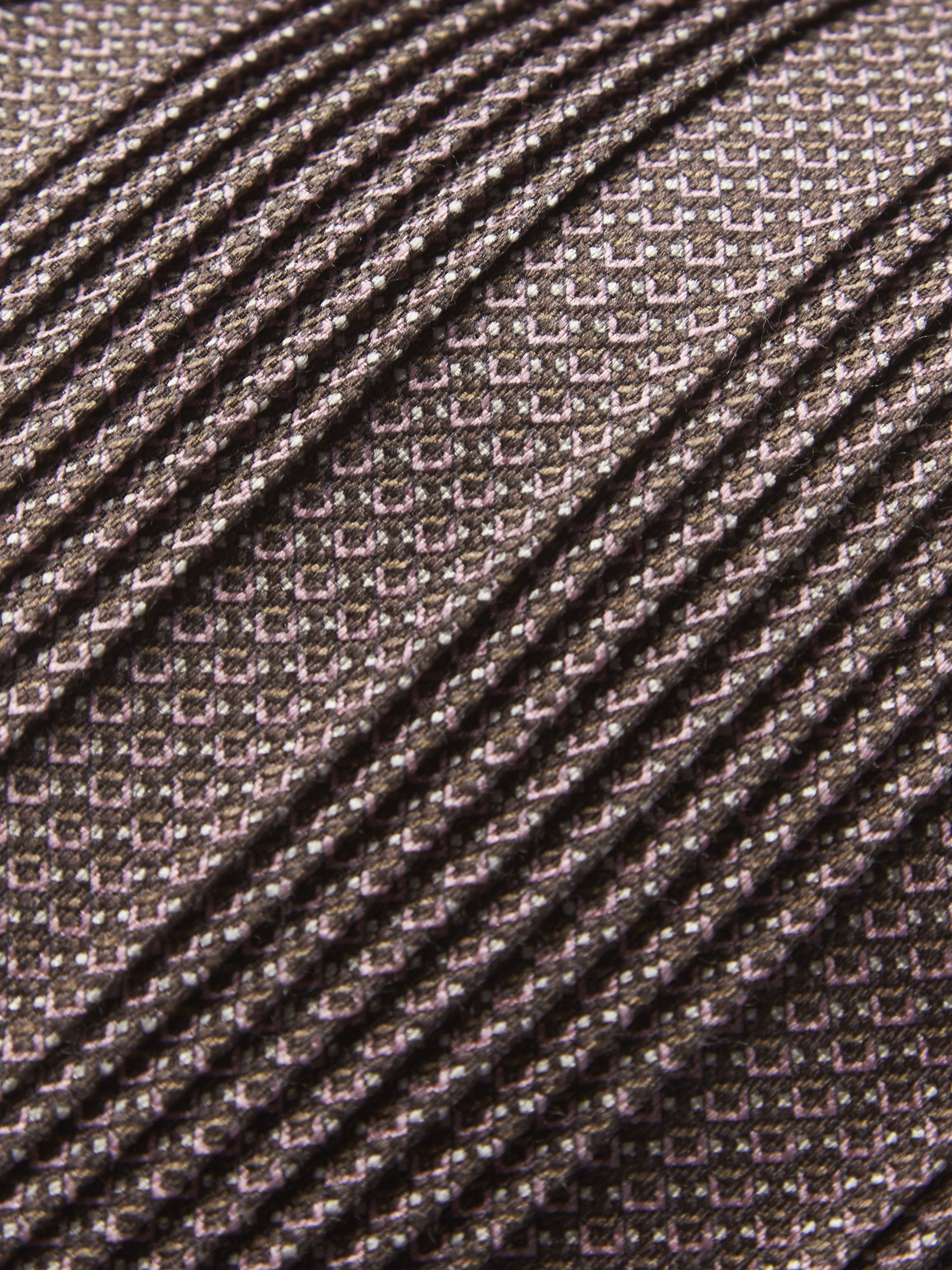 Brown and dusty rose silk plissé printed tie