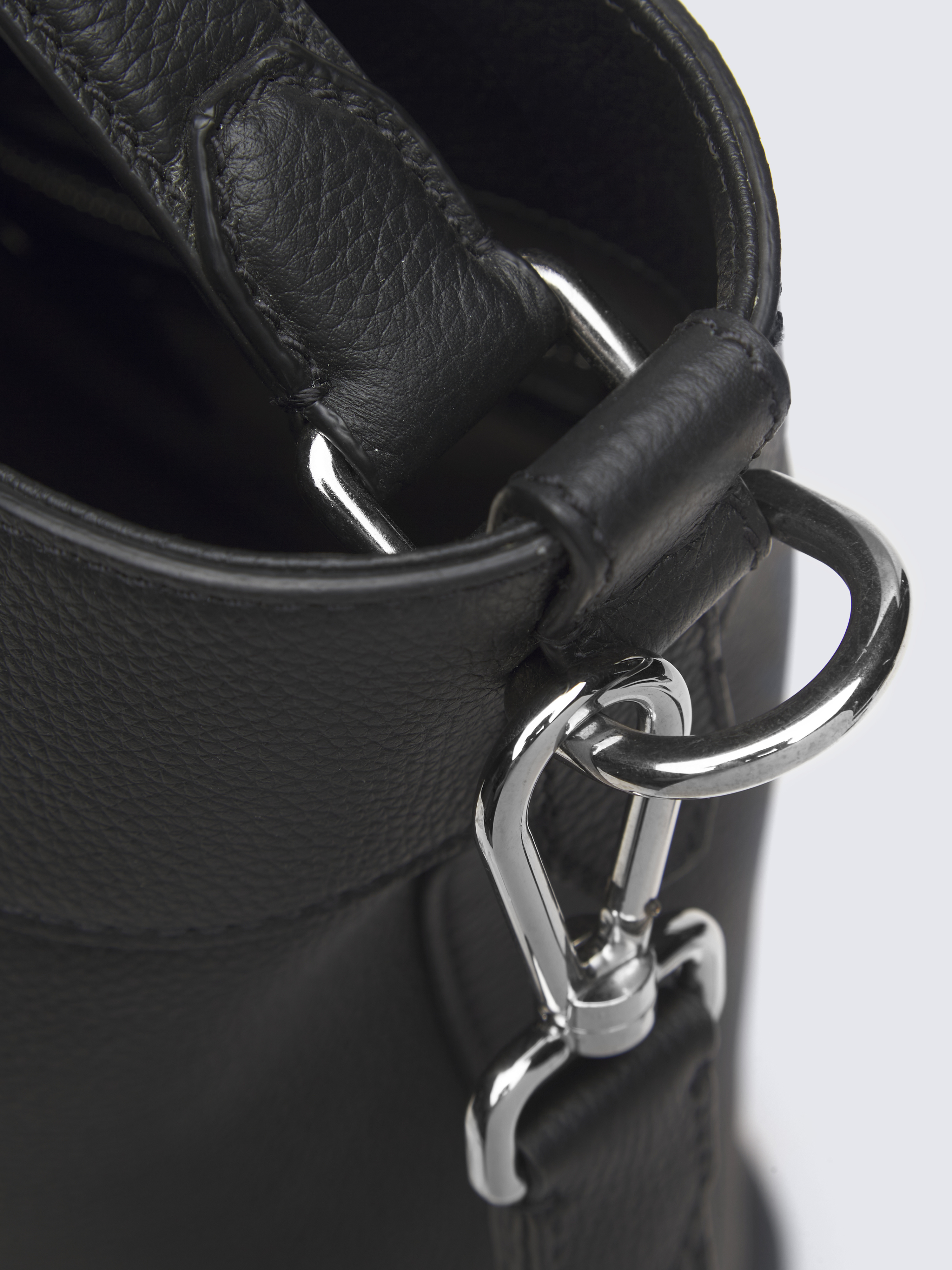 ブラック カーフスキン トップハンドルバッグ