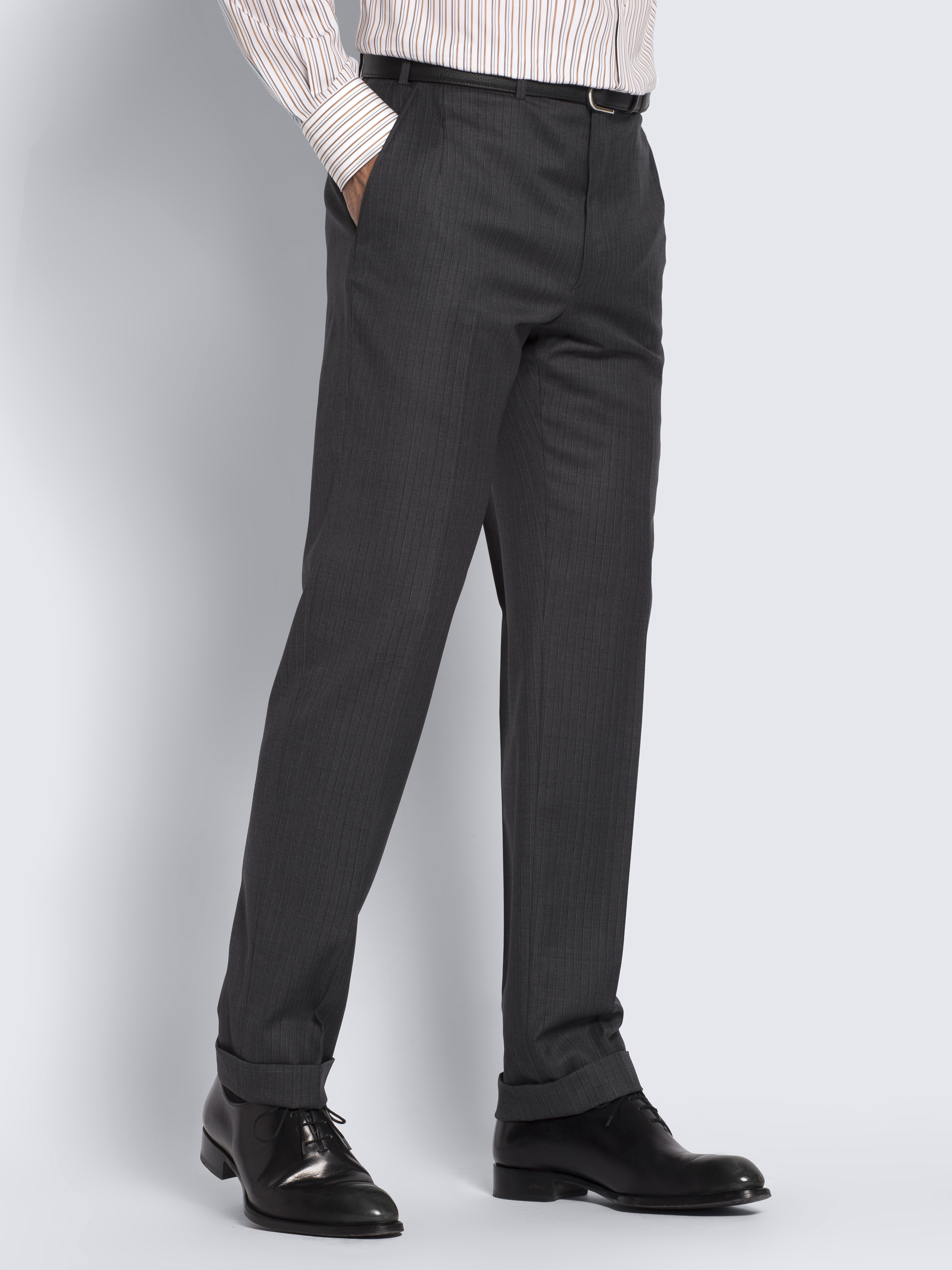 Dark grey Super 170's virgin wool Brunico suit | Brioni® US 