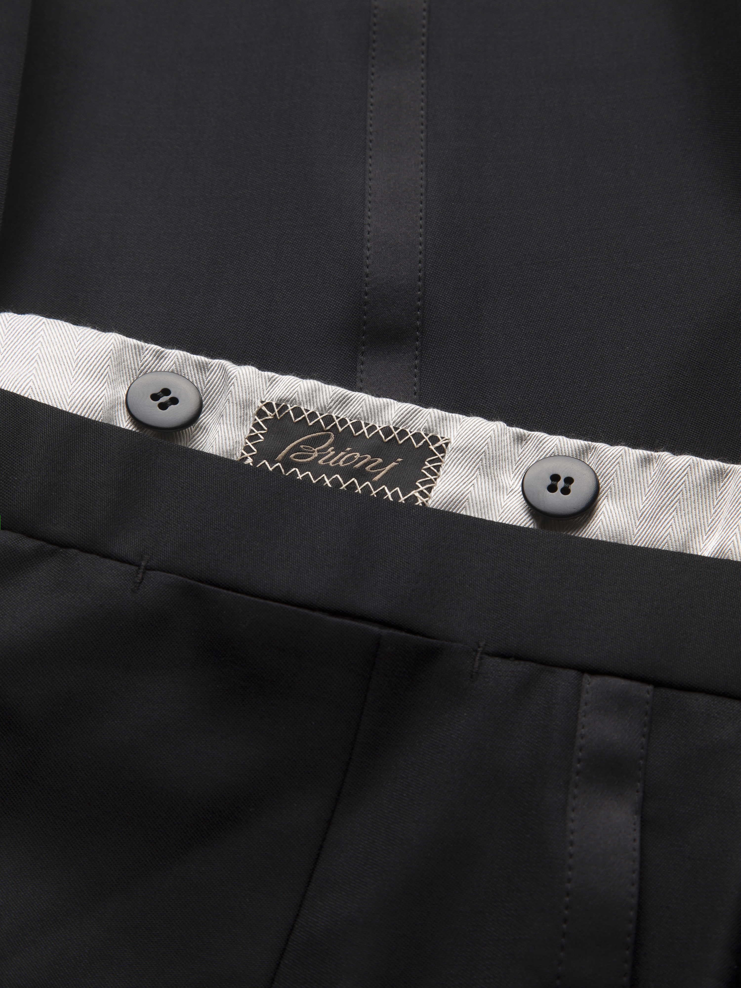ブリオーニ xl スーパー160 ジャケット Essential ブラック スーパー160ウール Policleto タキシード