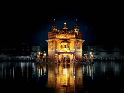 Harmandir Sahib Golden Temple, Amritsar · BEGA