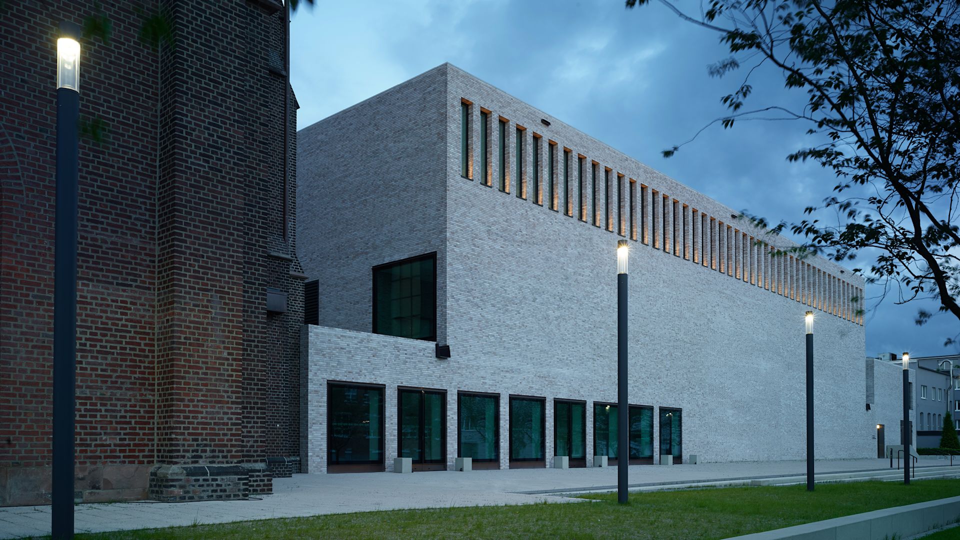 Light Element Building Light building element heads · BEGA